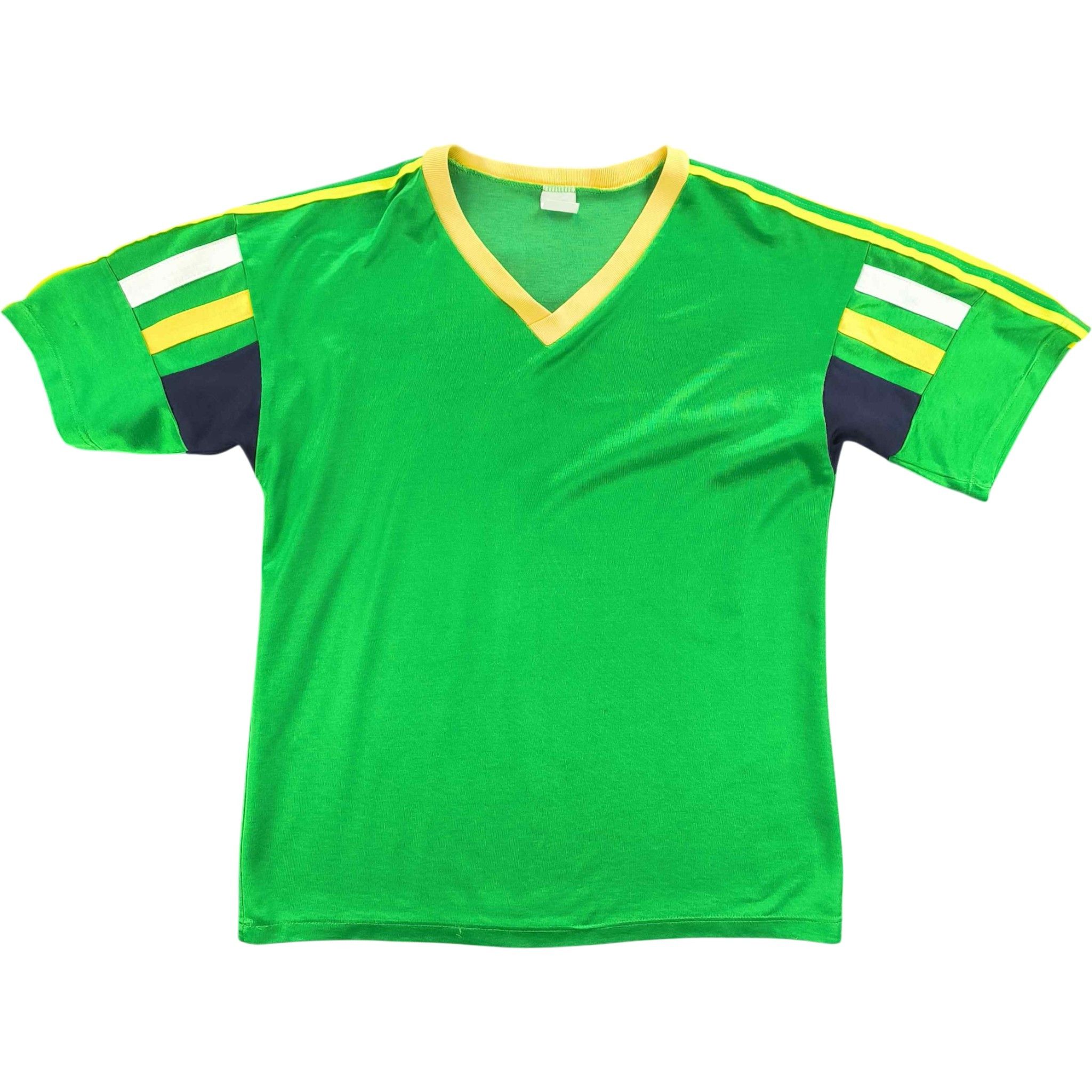 Adidas Adidas vintage football jersey shirt size S Size US S / EU 44-46 / 1 - 1 Thumbnail
