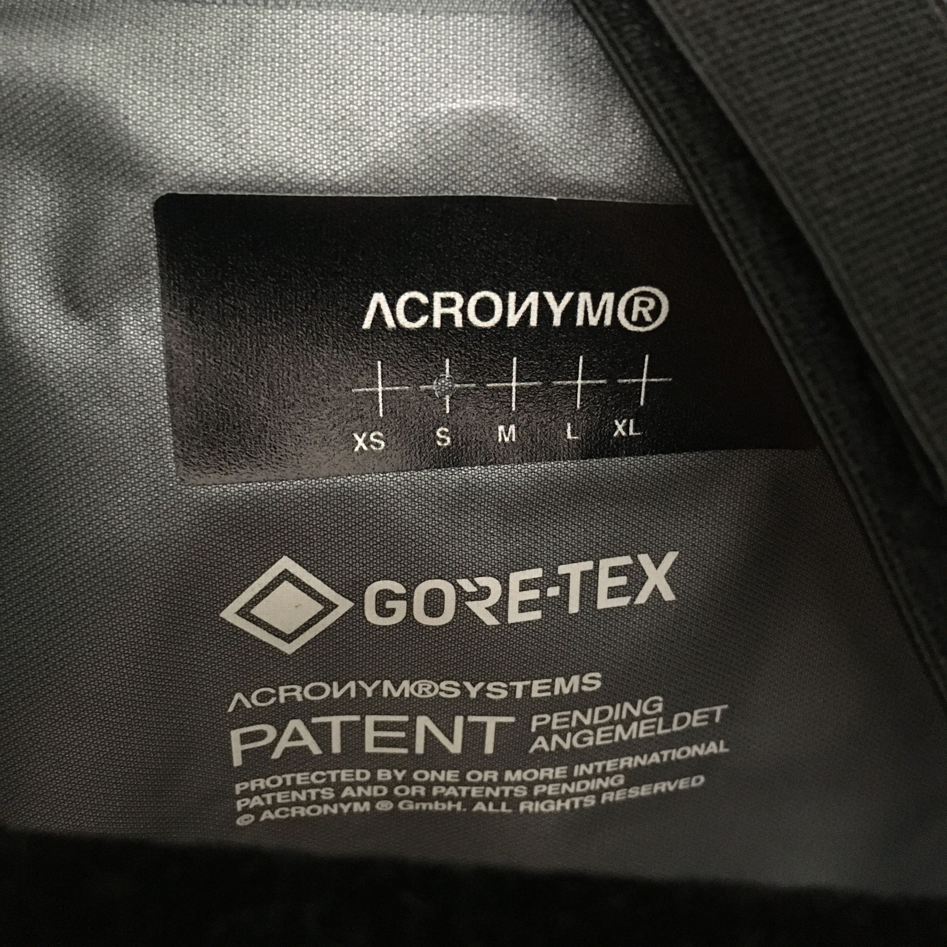 Acronym × Errolson Hugh × Goretex J14GT Size US S / EU 44-46 / 1 - 13 Thumbnail