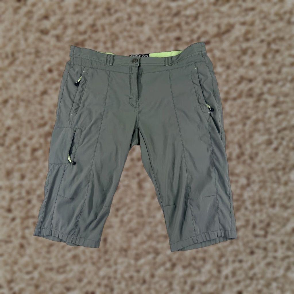 Vintage Killtec Shorts Women 16 Green Gray Cargo Zipper Pockets Hiking Backpacking 38x16 Size 38" / US 16 / IT 52 - 1 Thumbnail