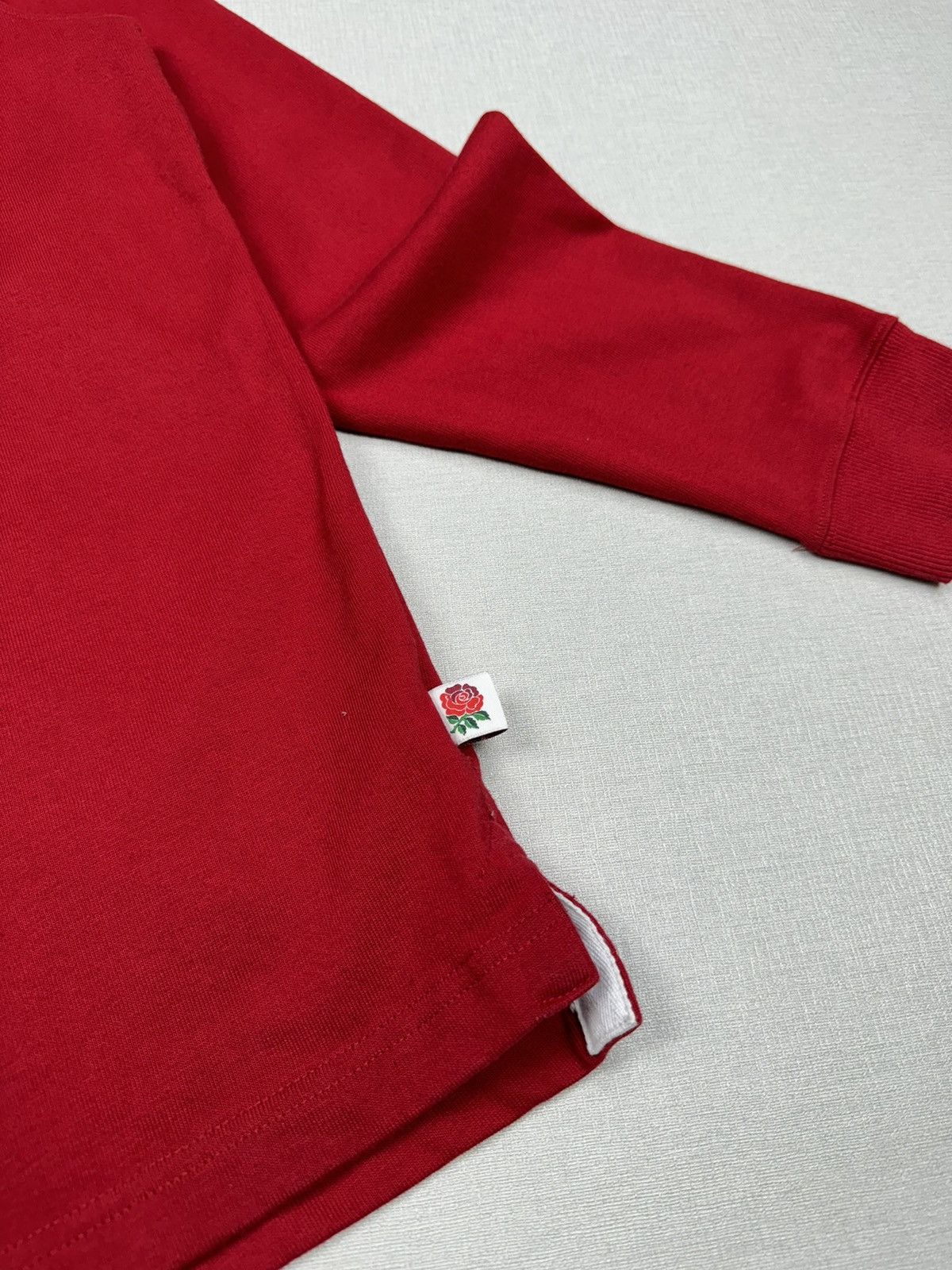 Vintage Men’s Canterbury England O2 Long Sleeve Rugby Shirt size L Size US L / EU 52-54 / 3 - 5 Thumbnail