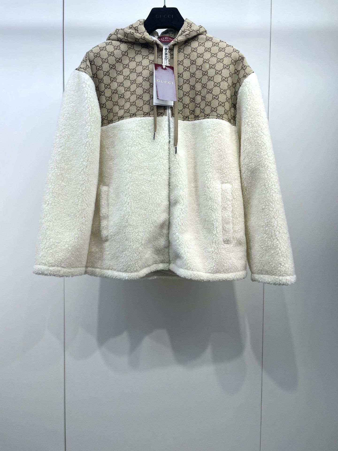 Gucci Gucci 24 Fall/Winter Teddy Coat Size XS / US 0-2 / IT 36-38 - 1 Thumbnail