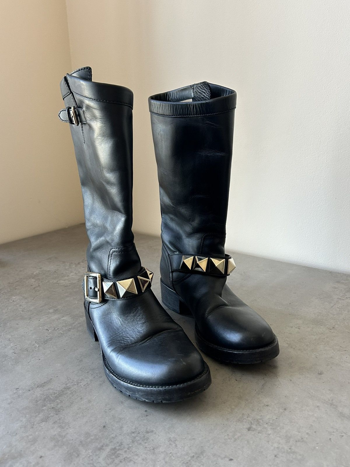 Valentino Valentino Rockstud moto Combat Biker Leather ankle Boots Size US 6.5 / IT 36.5 - 8 Thumbnail