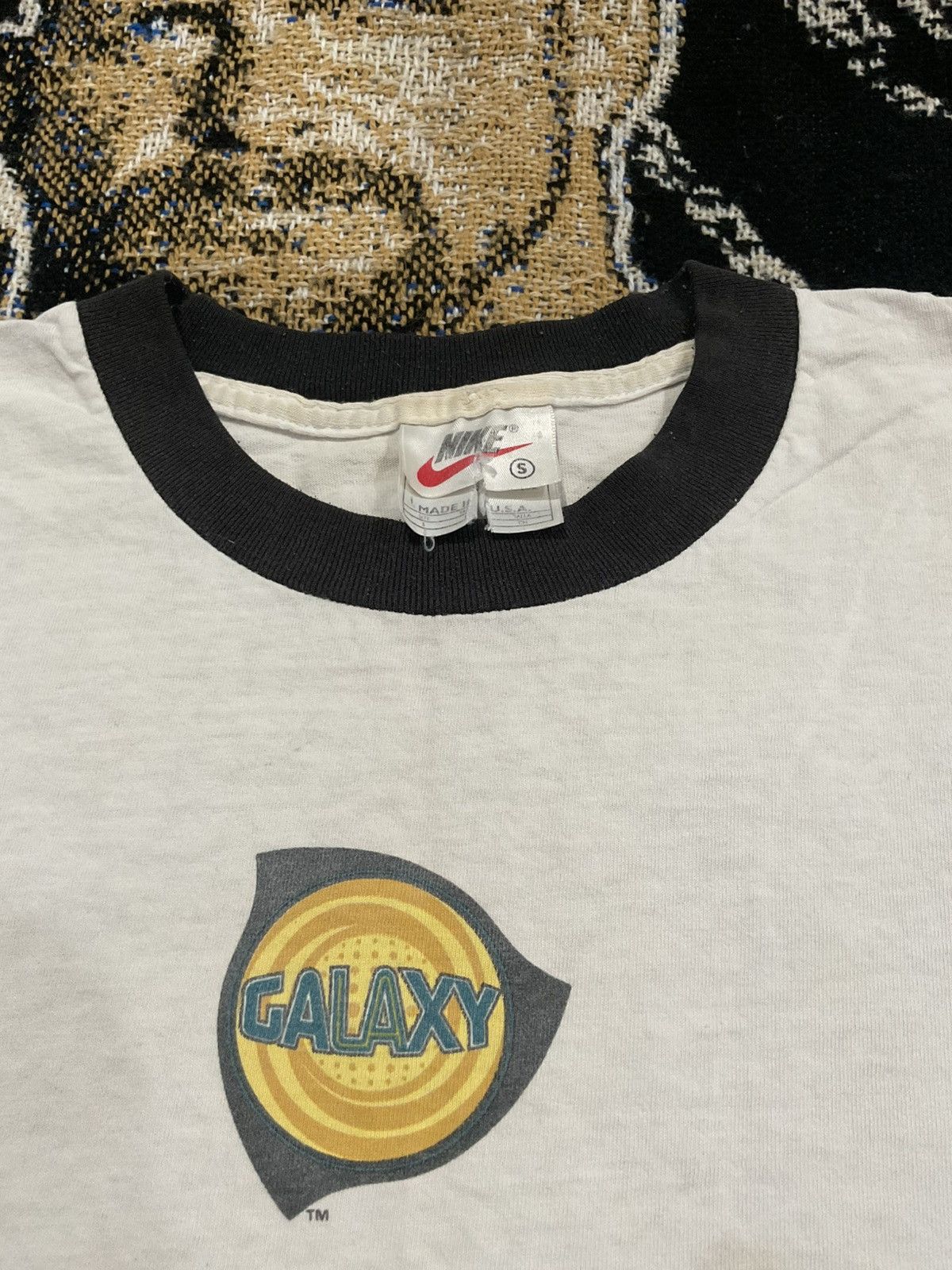 Nike Vintage mls Los Angeles galaxy shirt small Nike red tag Size US S / EU 44-46 / 1 - 5 Thumbnail