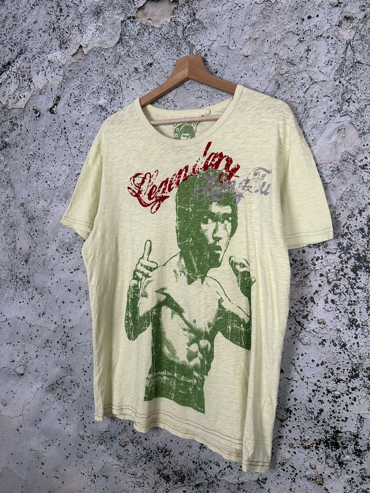 Vintage Vintage Bruce Lee Graphic Tee Movie Film Y2K 00s Hype Skate Size US L / EU 52-54 / 3 - 2 Thumbnail
