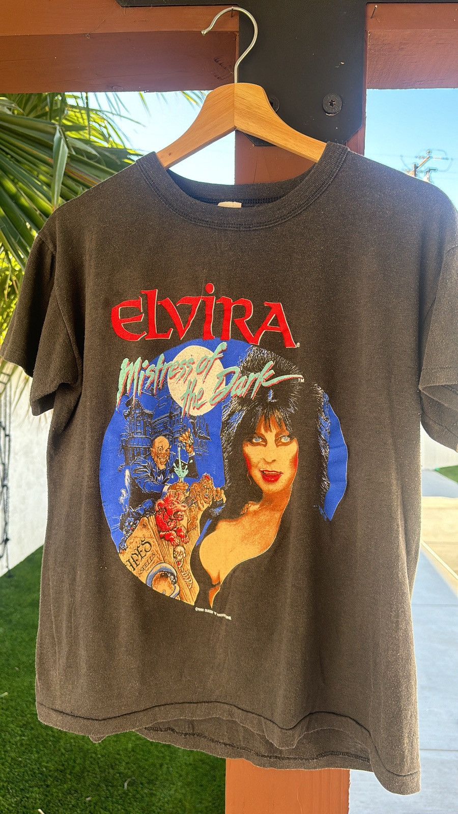 Vintage 1988 Elvira t shirt