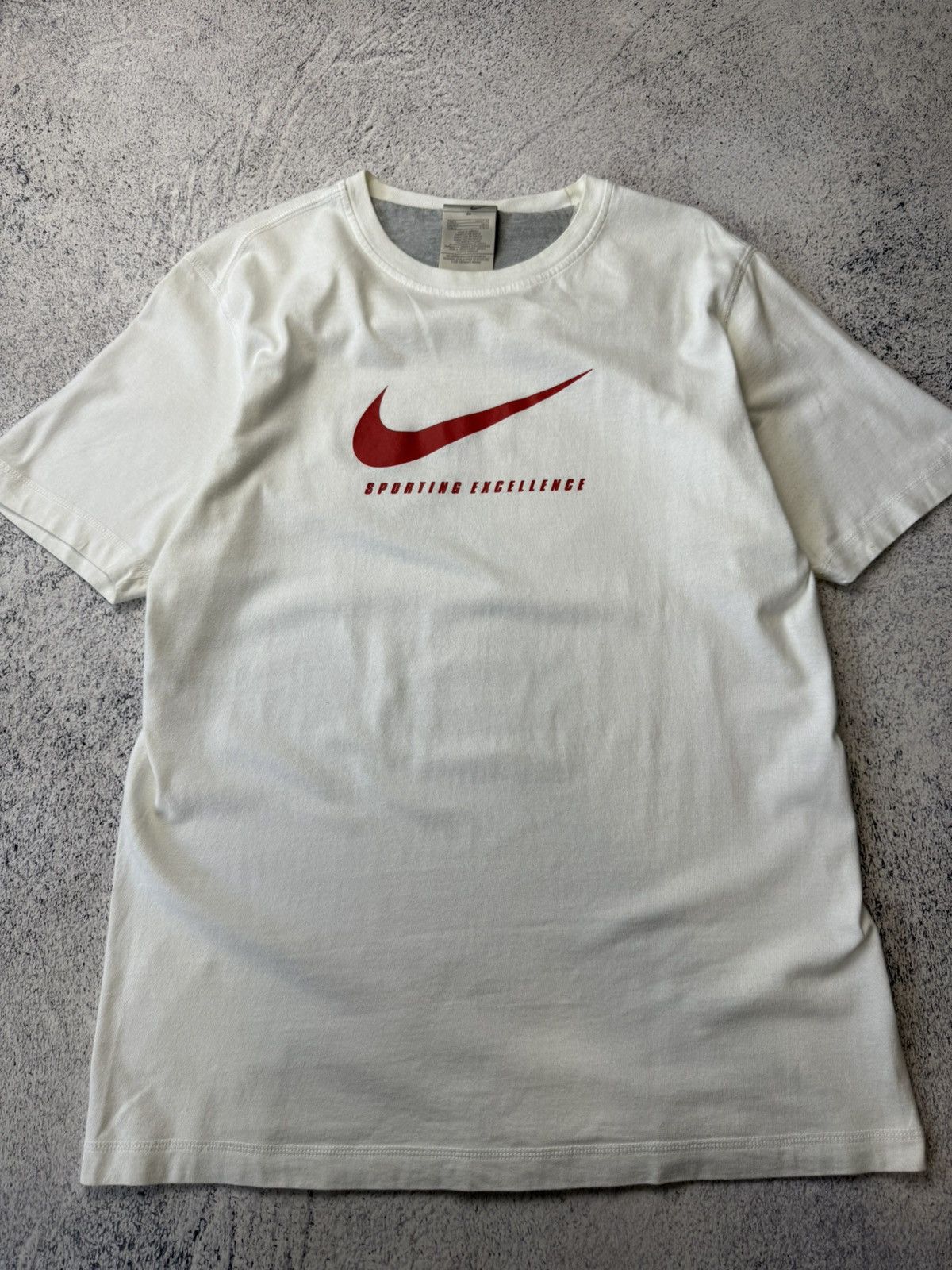 Nike Nike Vintage 90s Faded Big Swoosh Center Logo Tee Shirt Size US M / EU 48-50 / 2 - 8 Thumbnail