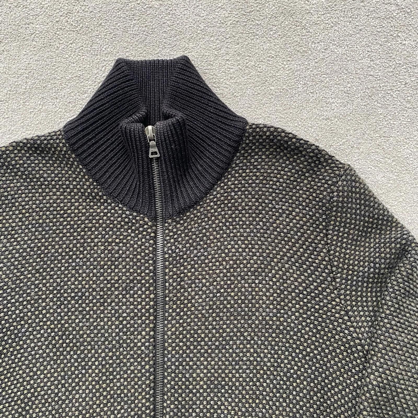 Prada Prada Wool Cashmere Blend Zip Up Jumper Sweater Dual Zip Size M / US 6-8 / IT 42-44 - 2 Thumbnail