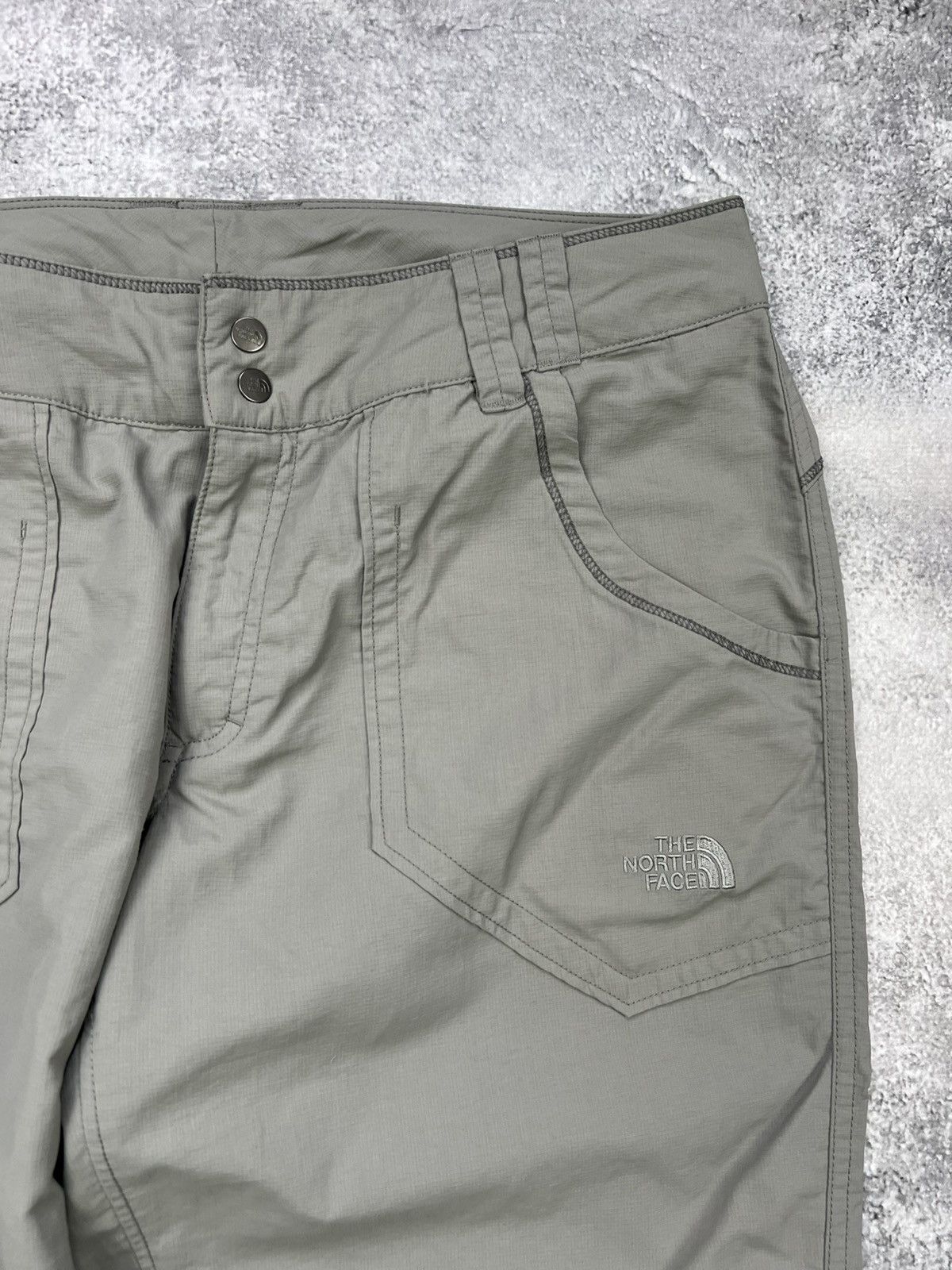 The North Face The North Face Grey Tracking Pants Gorpcore Size 26" / US 2 / IT 38 - 4 Thumbnail