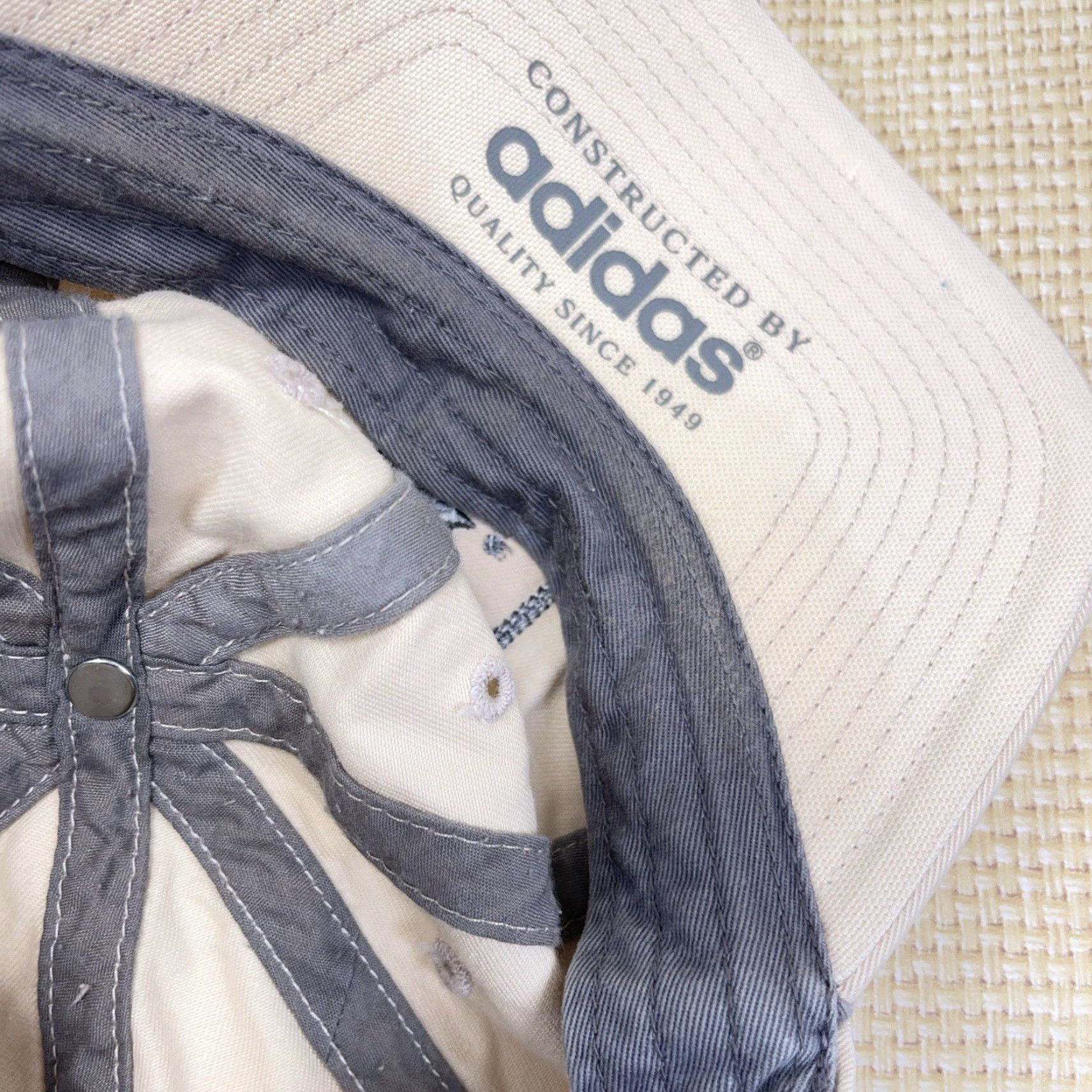 Adidas VINTAGE Adidas Hat Cap Fitted Size Medium 7 1/8 White Twill Spell Out Y2K Adidas Baseball Cap Men M White Classic Logo Outdoor Sports Size ONE SIZE - 7 Thumbnail