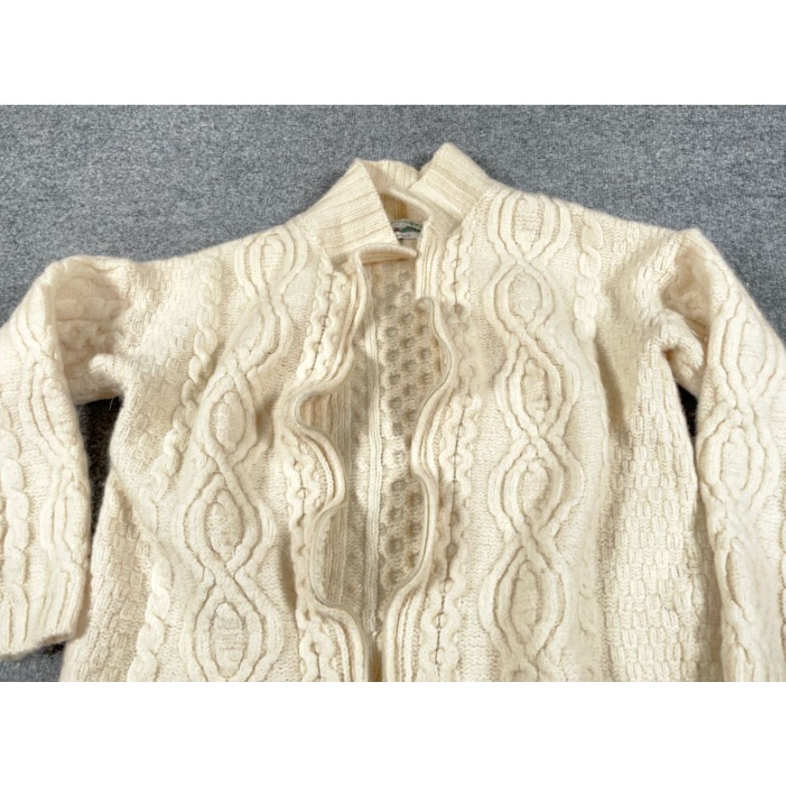Vintage Aran Crafts Cable Knit High Neck Zip Sweater Women's Small Ivory Wool w/ flaw Size S / US 4 / IT 40 - 7 Thumbnail