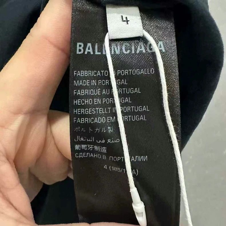 Balenciaga Balenciaga Kardashian Portrait Photo Short Sleeve Size US XL / EU 56 / 4 - 6 Thumbnail