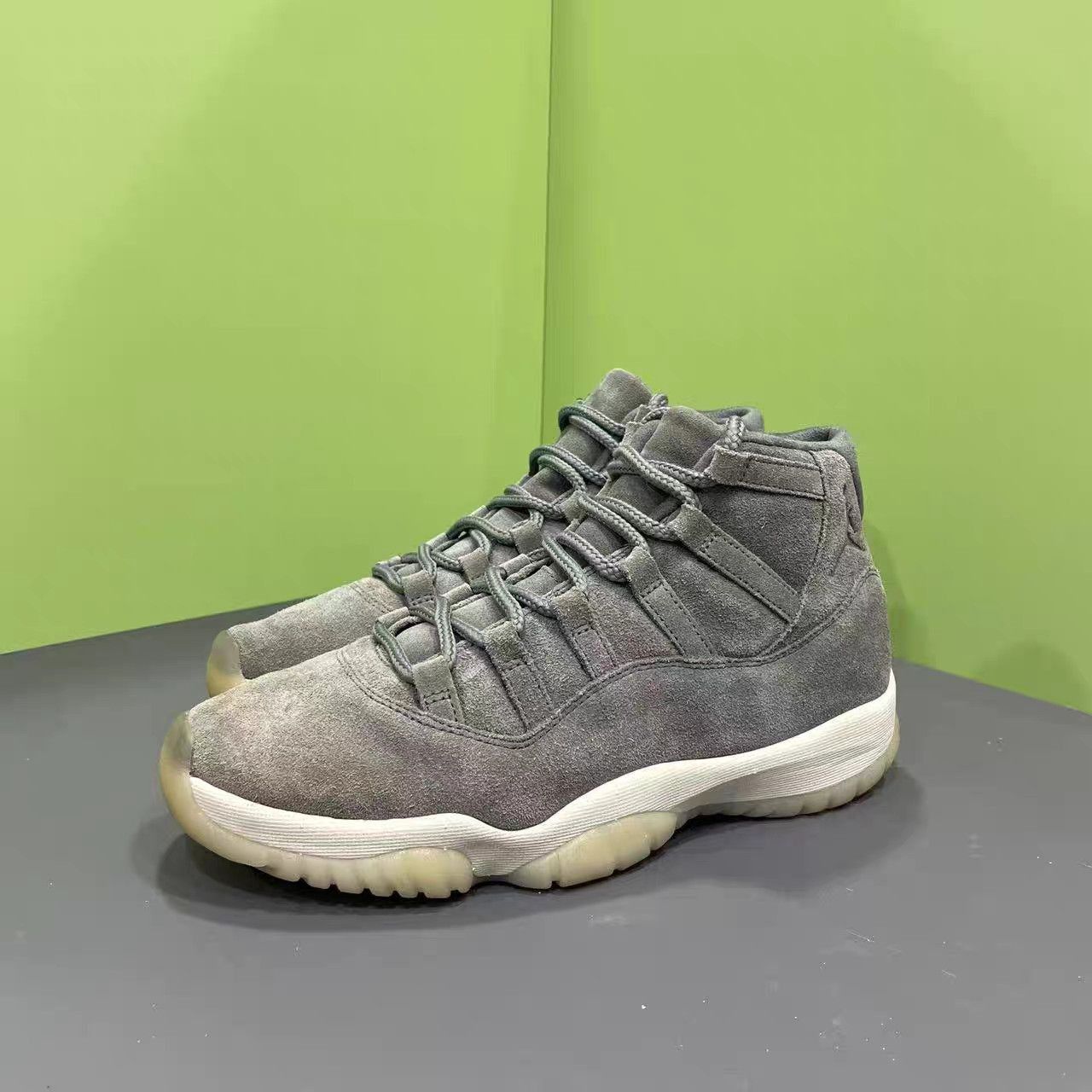 Jordan Brand Gray High-Top Sneakers Size 9.5 Size US 9.5 / EU 42-43 - 1 Thumbnail