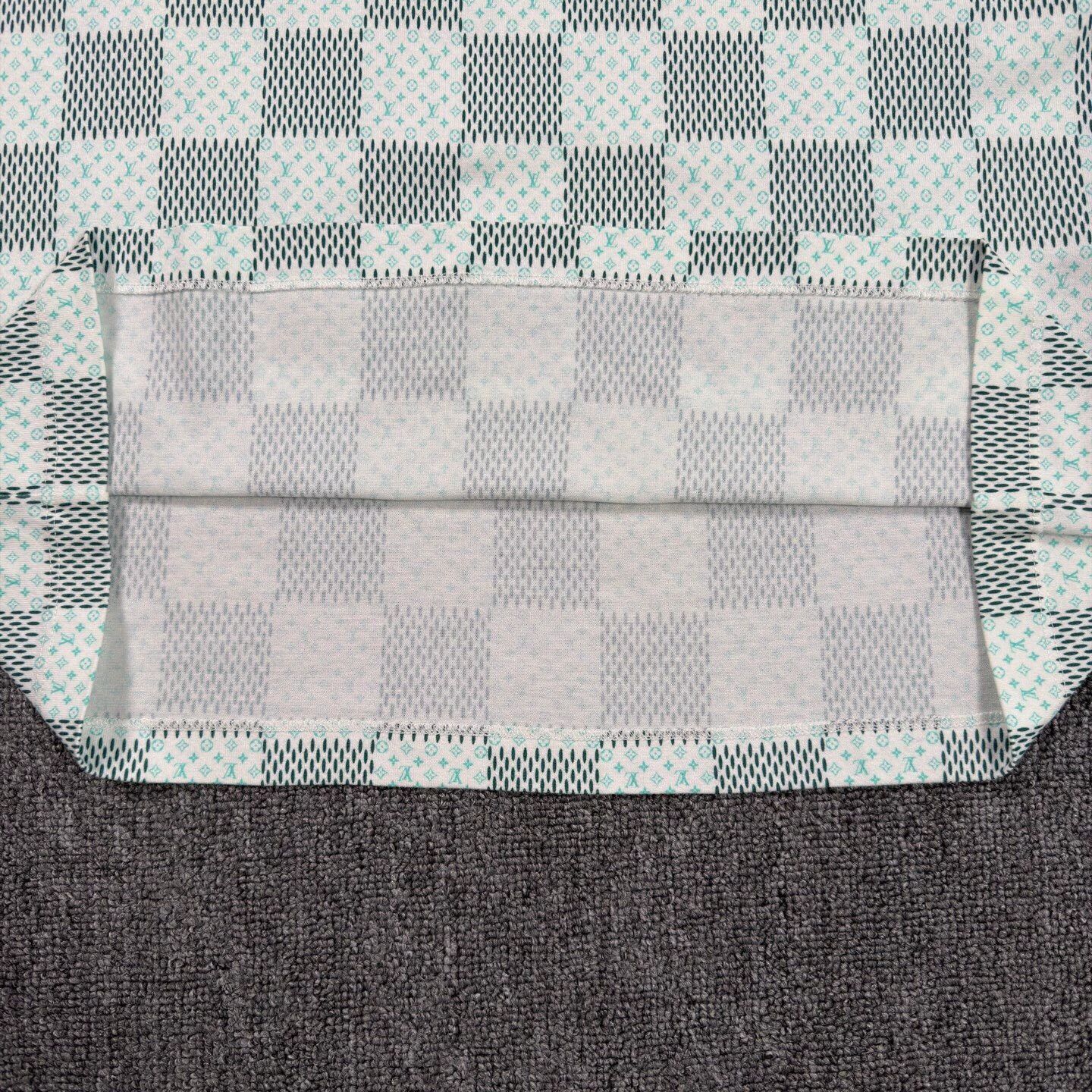 Louis Vuitton LV white green Monogram short-sleeve T-shirt M like new Size US M / EU 48-50 / 2 - 7 Thumbnail
