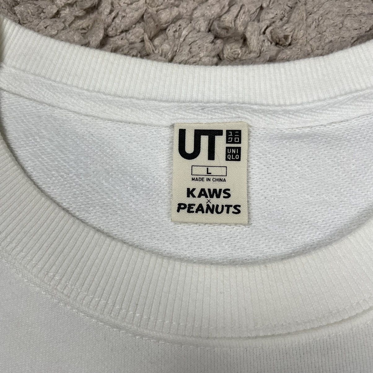 Kaws Ut by Uniqlo X Kaws X Peanuts Sweatshirt Size US L / EU 52-54 / 3 - 16 Thumbnail