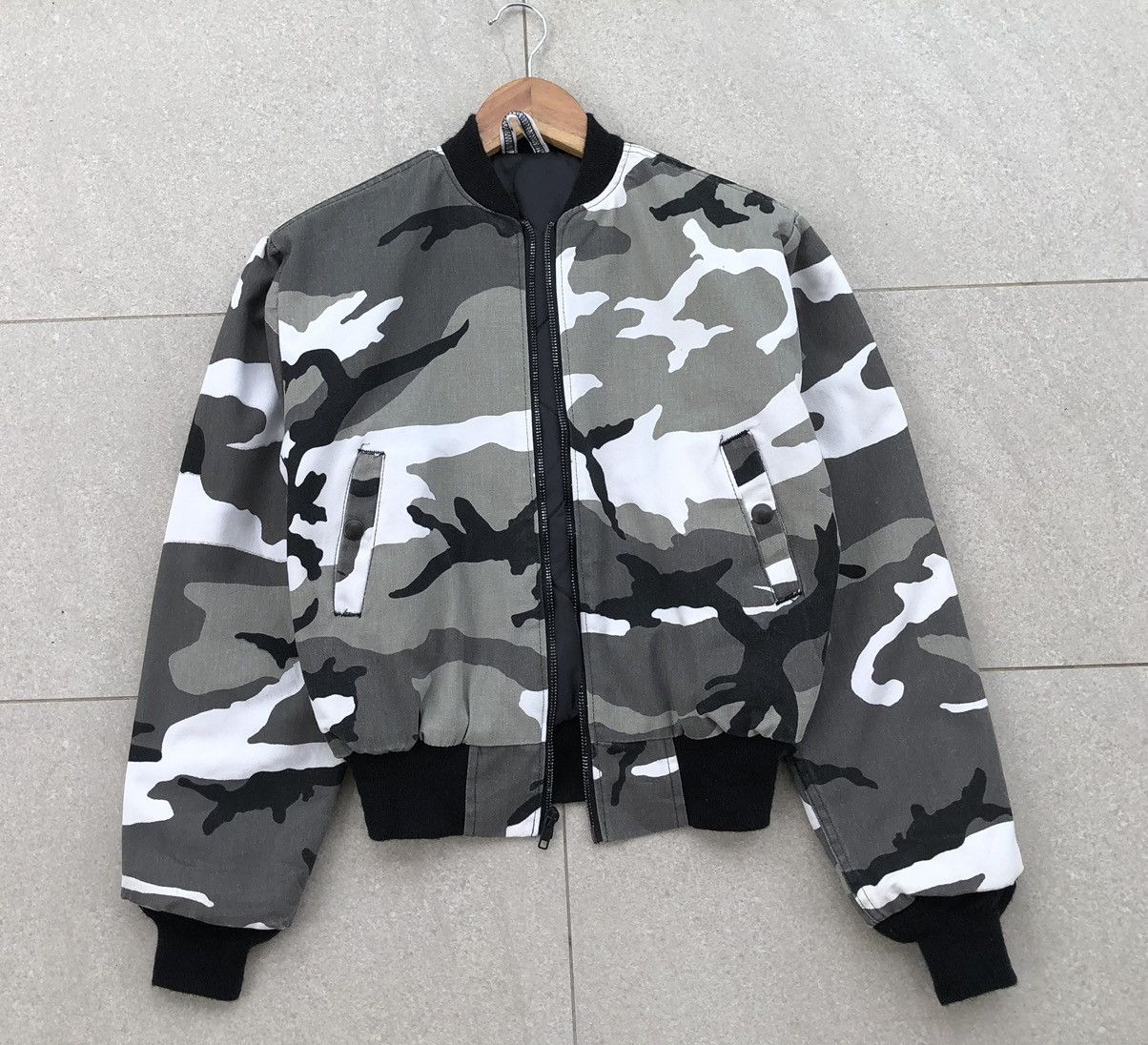 Alpha Industries Vintage Camo MA-1 Flyer’s Intermediate Bomber Jacket USA 🇺🇸 Size M / US 6-8 / IT 42-44 - 2 Thumbnail