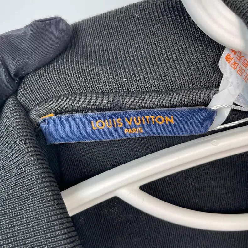 Louis Vuitton Louis Vuitton NBA Louis Vuitton Embossed Full Print Short Size US XL / EU 56 / 4 - 9 Thumbnail