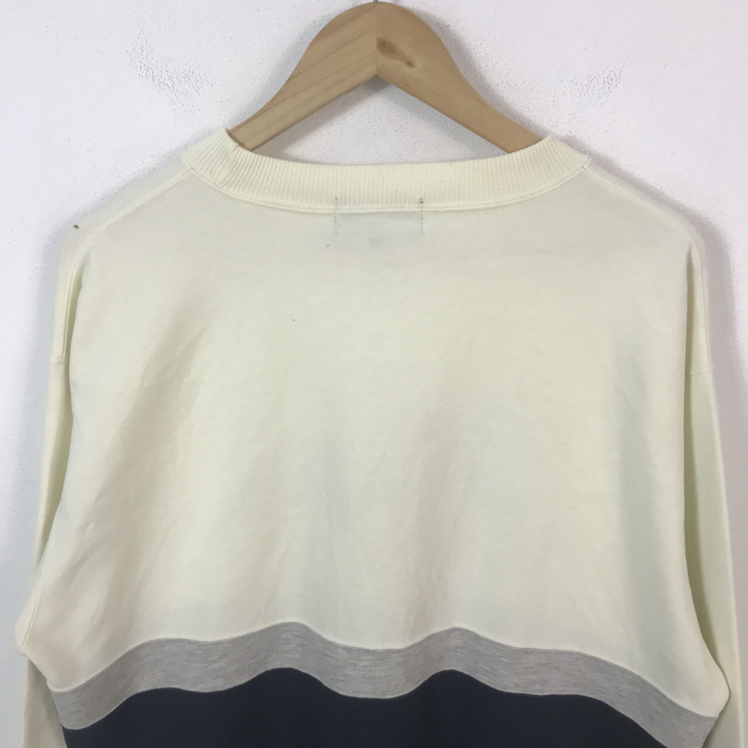 Vtg gianni valentino big logo sweatshirt