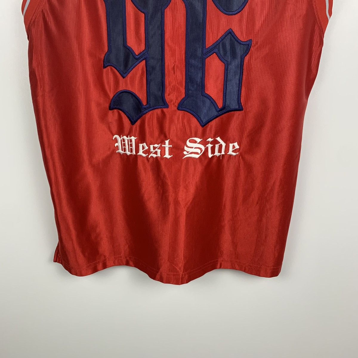 Rap Tees Vintage 90’s 2Pac Band Rap Jersey Tank Top Size L Red Size US L / EU 52-54 / 3 - 9 Thumbnail