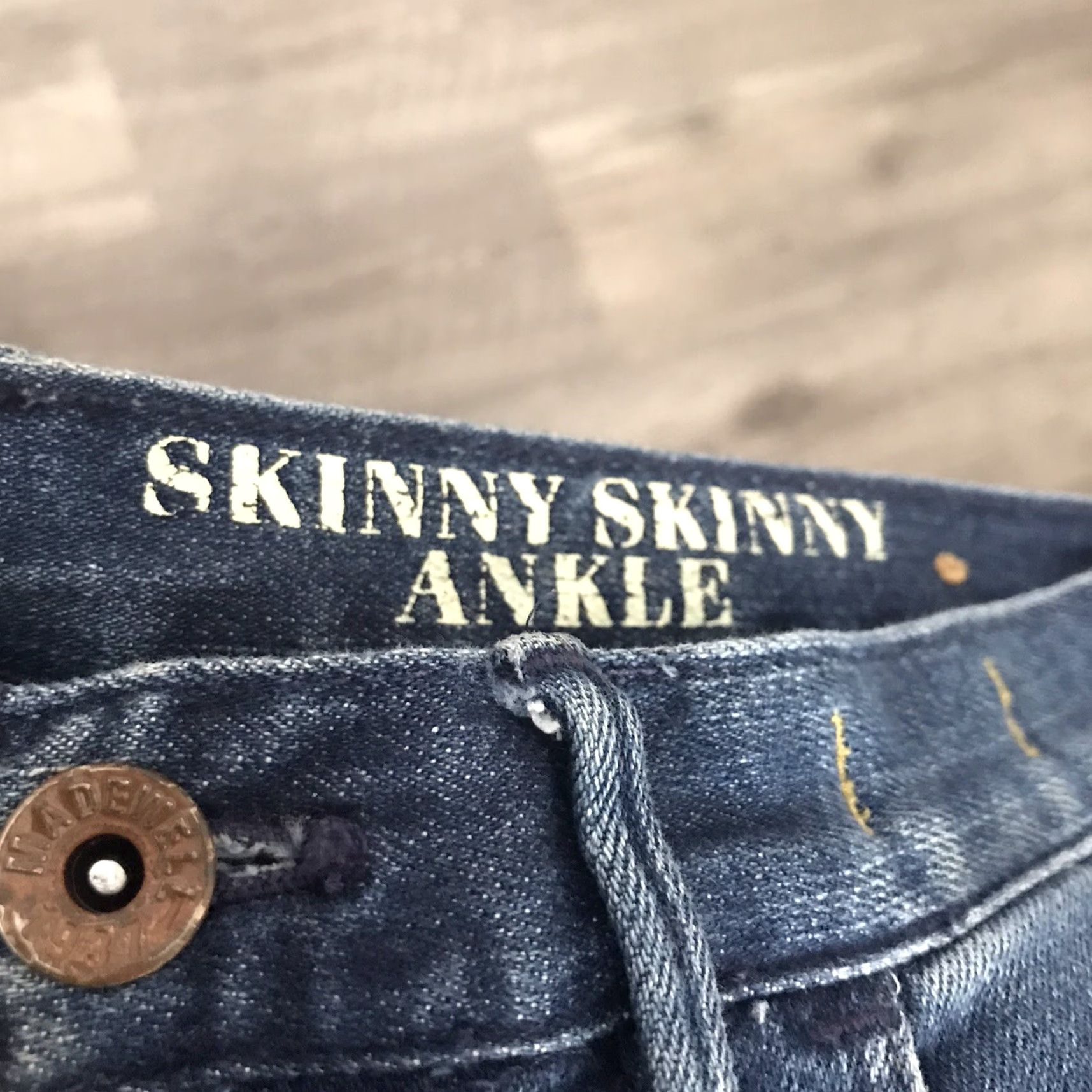 Madewell Madewell Jeans Womens 25 Skinny Ankle Medium Blue Wash Denim Slim Stretch 5-Pocket Modern Womens Jeans Size 42" / US 20 - 2 Thumbnail