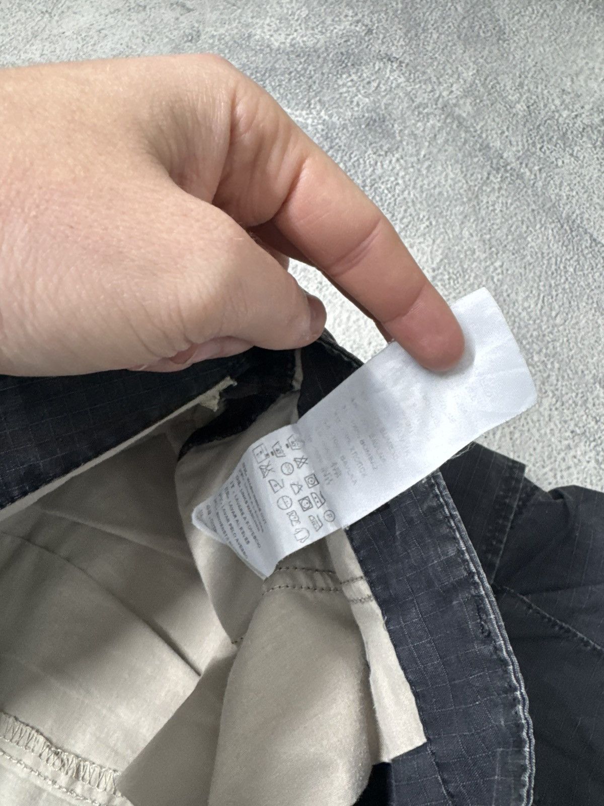 Carhartt Vintage Y2k Carhartt Cargo Shorts Size US 33 - 11 Thumbnail