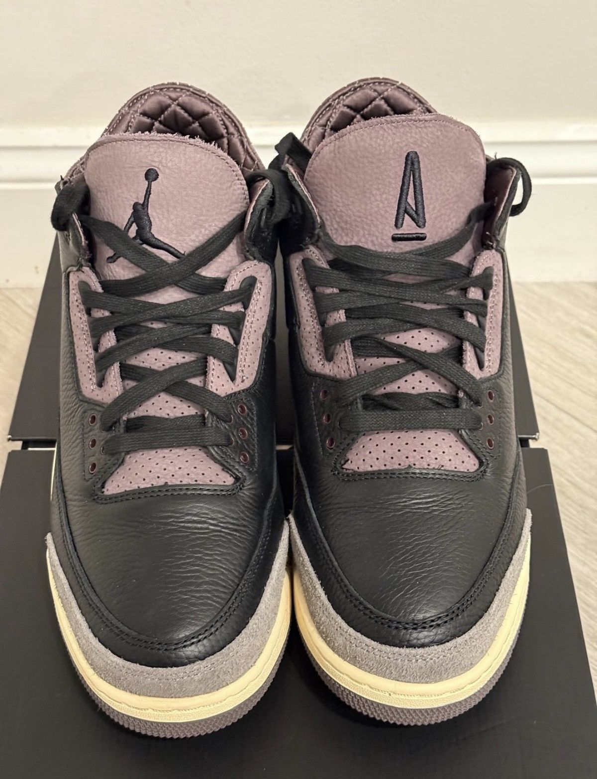 A Ma Maniere × Jordan Brand A Ma Maniere Air Jordan 3 Black Violet Sz 13.5 W / 12 M Used Size US 12 / EU 45 - 5 Thumbnail