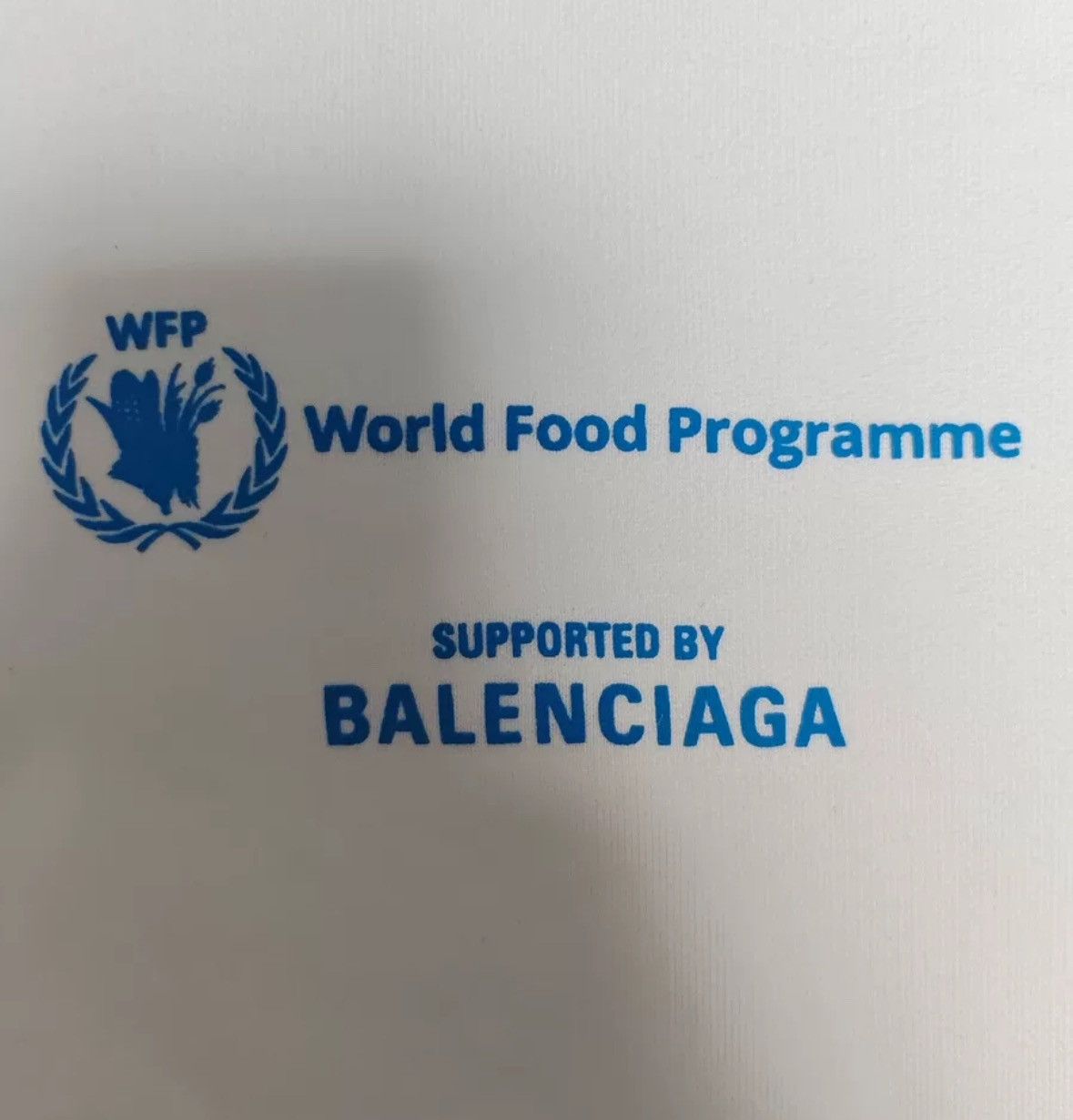 Balenciaga Balenciaga23ss Wfp Charity Co branded Zipper Hoodie Size US S / EU 44-46 / 1 - 3 Thumbnail