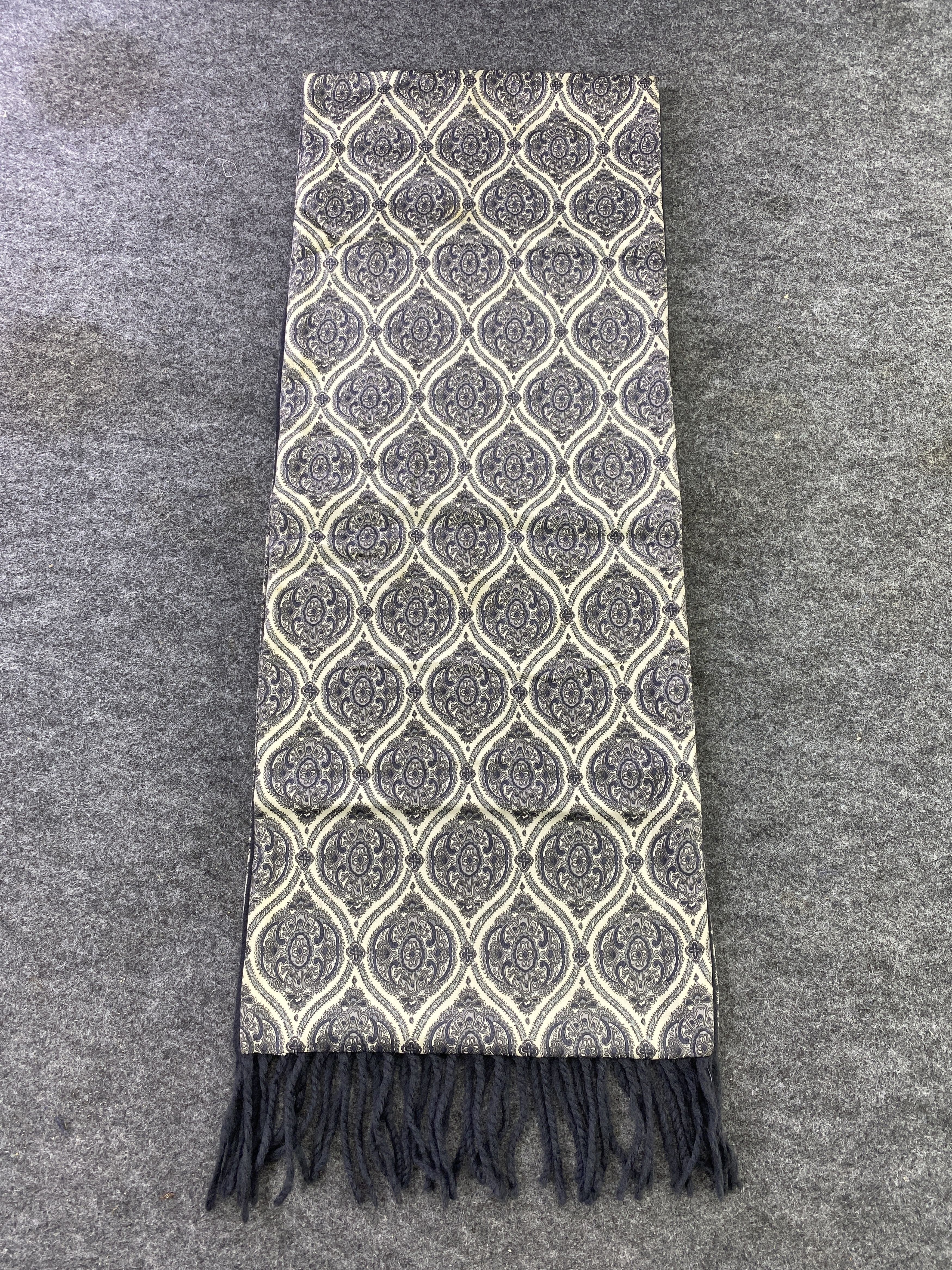 Designer Paislee Silk Wool Scarf / Muffler / Neckwear -T546 Size ONE SIZE - 2 Thumbnail