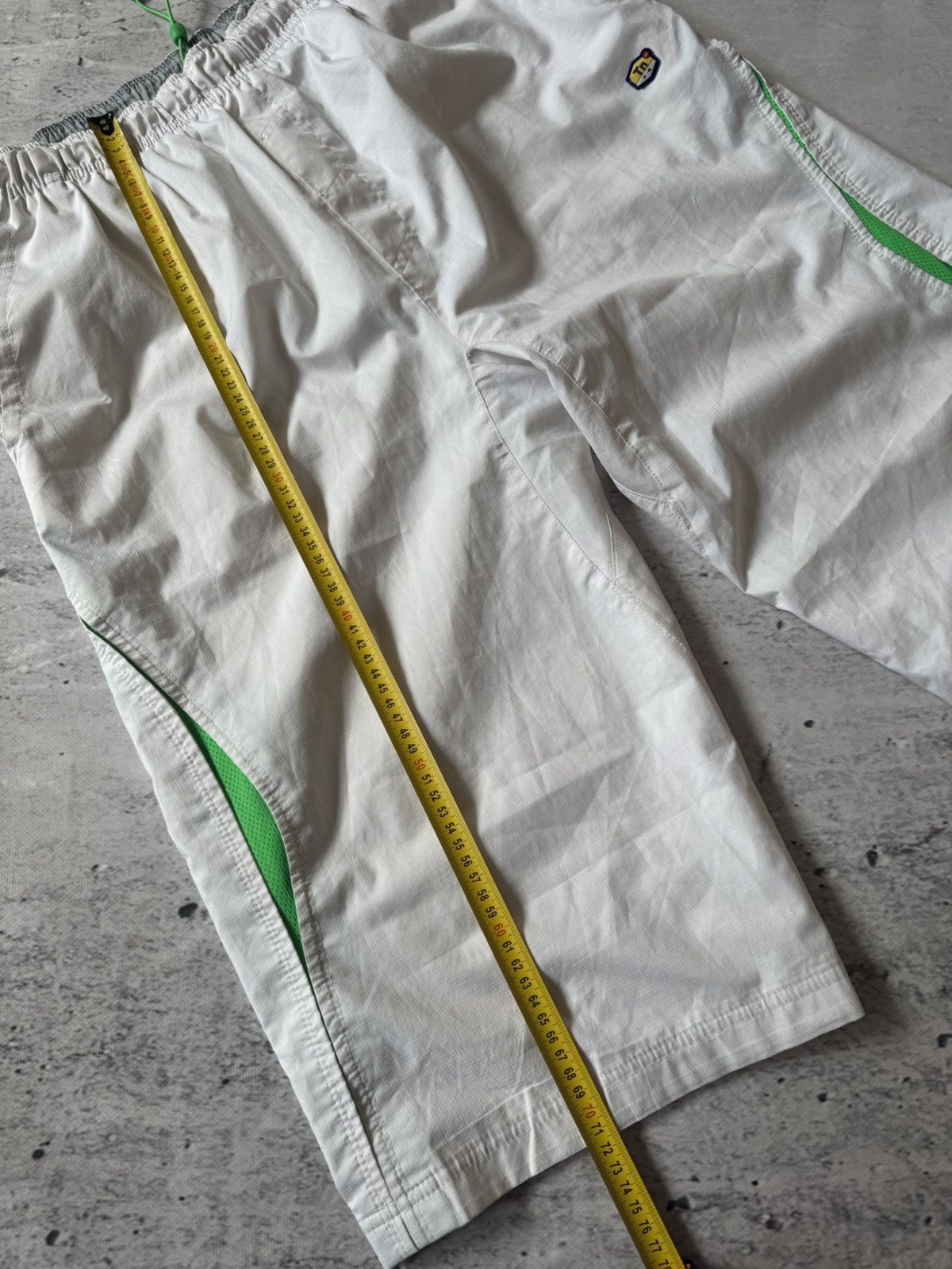 Nike × Vintage NIKE TN PLUS VINTAGE BASIC LOGO NYLON OVERSIZE BAGGY SHORTS Size US 34 / EU 50 - 9 Thumbnail