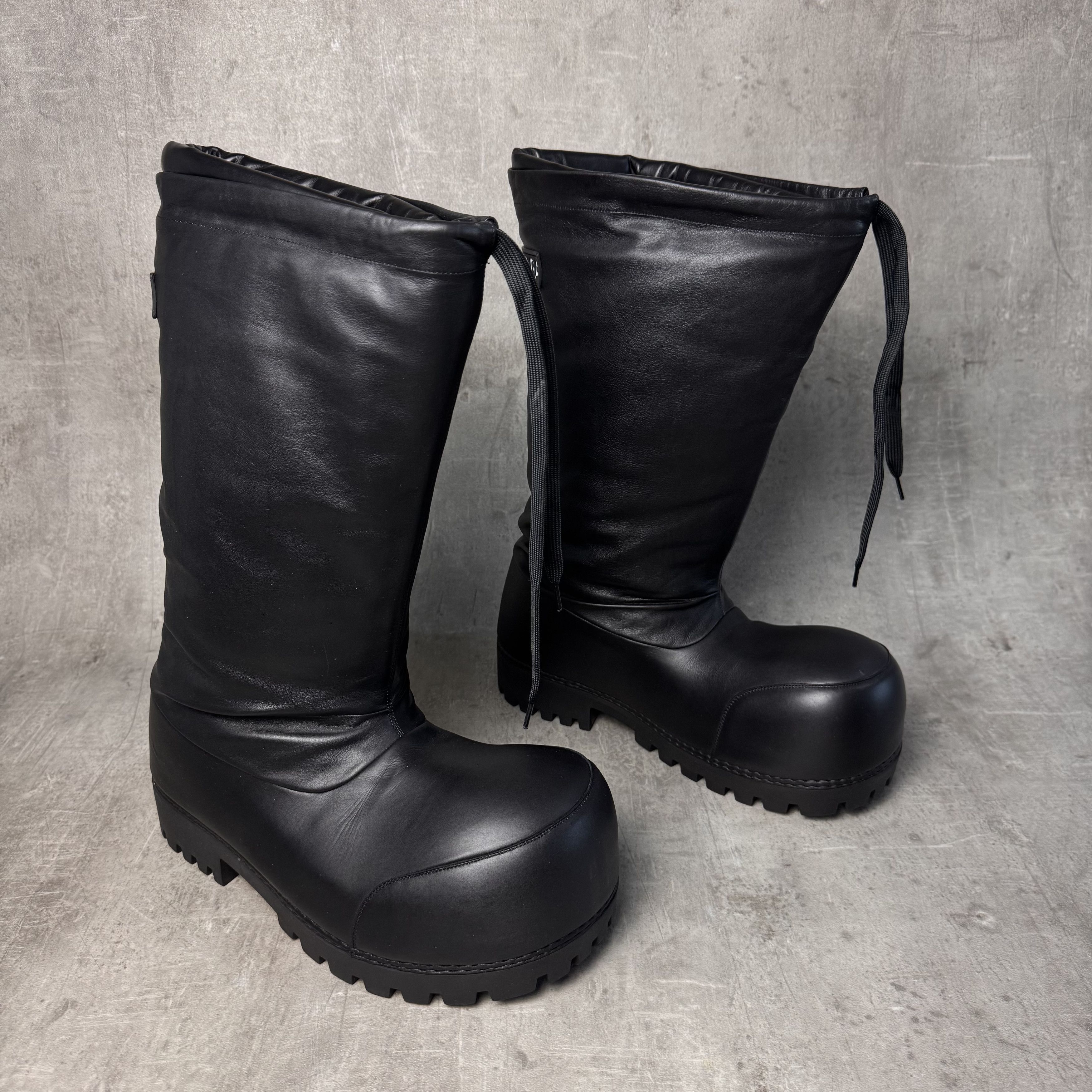 Balenciaga Balenciaga Trooper Boots size 44 | Grailed
