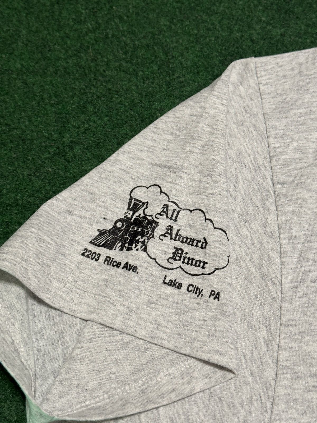 Jerzees Vintage All Aboard Dinor Lake City Train 90s XXL T Shirt Size US XXL / EU 58 / 5 - 4 Thumbnail