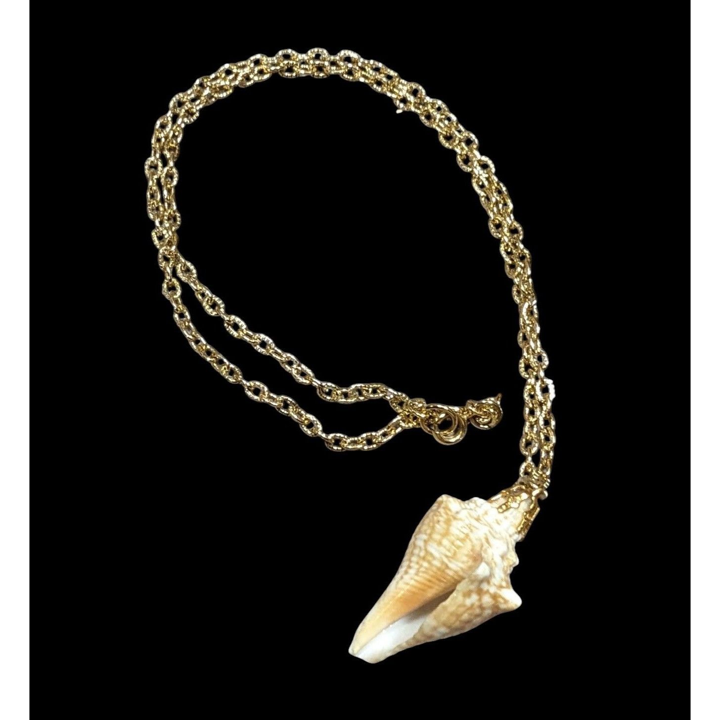 Other Mermaidcore Genuine Seashell Pendant Necklace Size ONE SIZE - 1 Thumbnail