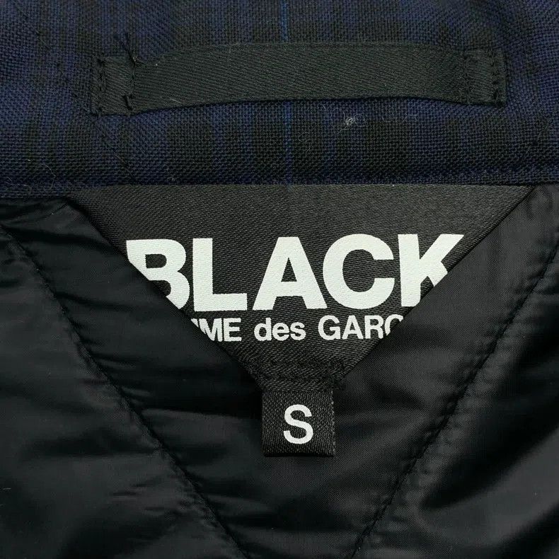 Comme des Garcons Comme Des Garcons Wool Quilted Cotton Padded Jacket Size S / US 4 / IT 40 - 8 Thumbnail