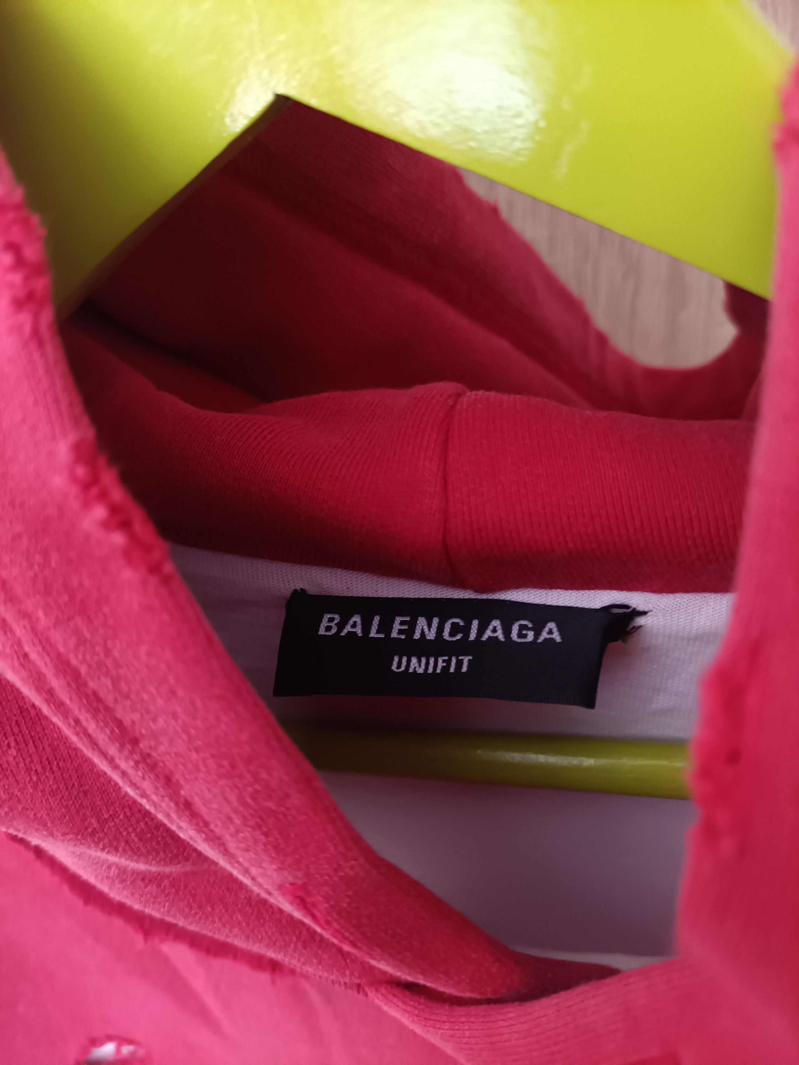 Balenciaga Balenciaga destroyed hoodie raspberry Size US S / EU 44-46 / 1 - 3 Thumbnail