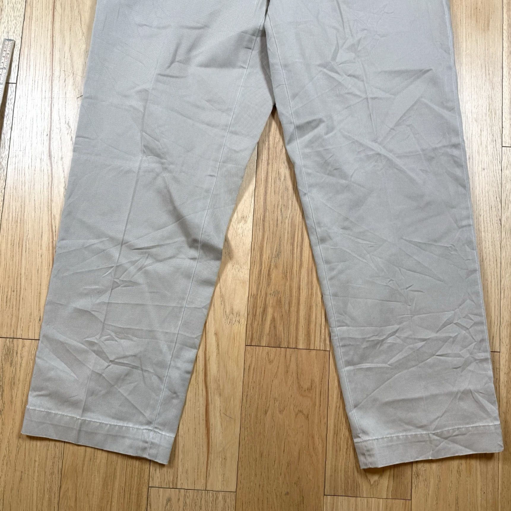 Polo Ralph Lauren VTG Polo Ralph Lauren Prospect Pants Mens 32x30 Khaki Chino Dress Straight Relaxed Beige Straight Pants Mens 32 Size US XS / EU 42 / 0 - 3 Thumbnail