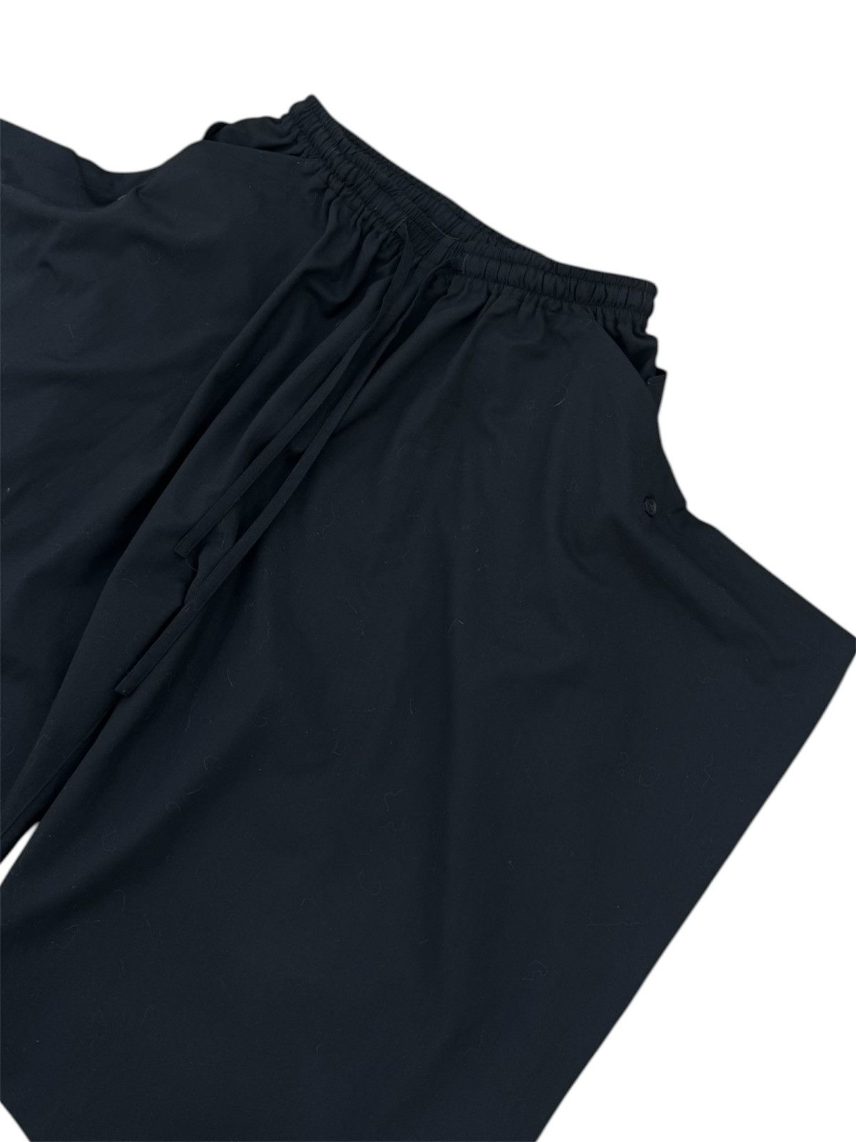 Adidas × Y-3 Adidas Y-3 W REF WO SHORTS Size US 32 / EU 48 - 2 Thumbnail