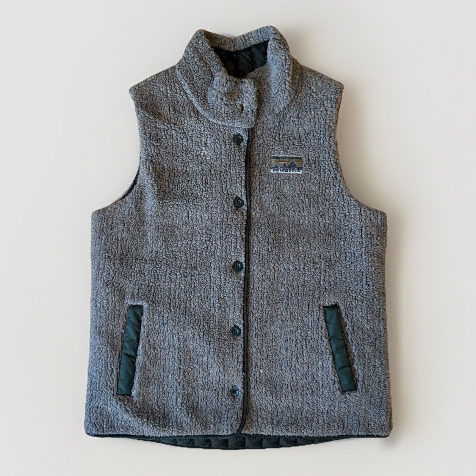 Patagonia Patagonia Recycled Down Fleece Vest Women's M Gray Pile Size M / US 6-8 / IT 42-44 - 1 Thumbnail
