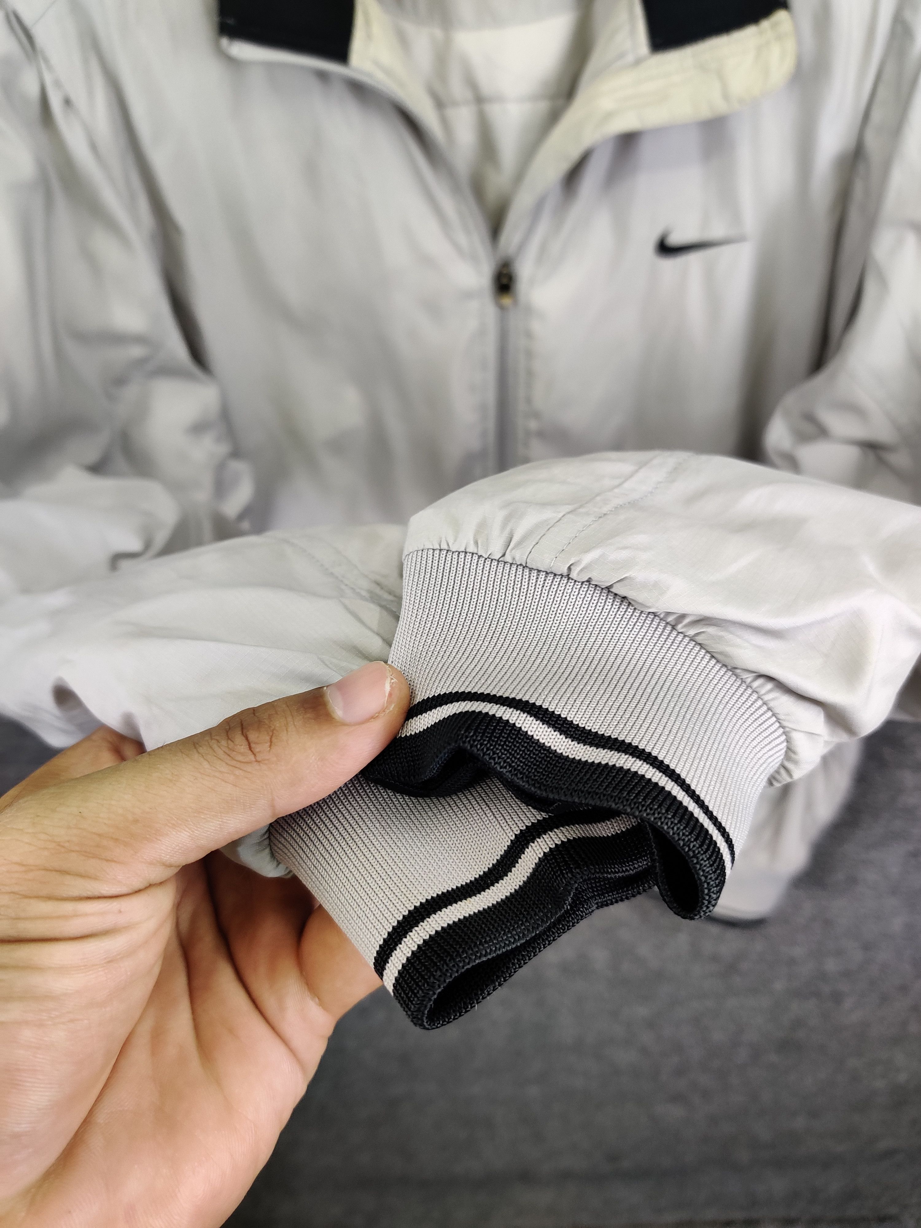 Nike Vintage Nike Golf Windbreaker Light Jacket Size US L / EU 52-54 / 3 - 7 Thumbnail
