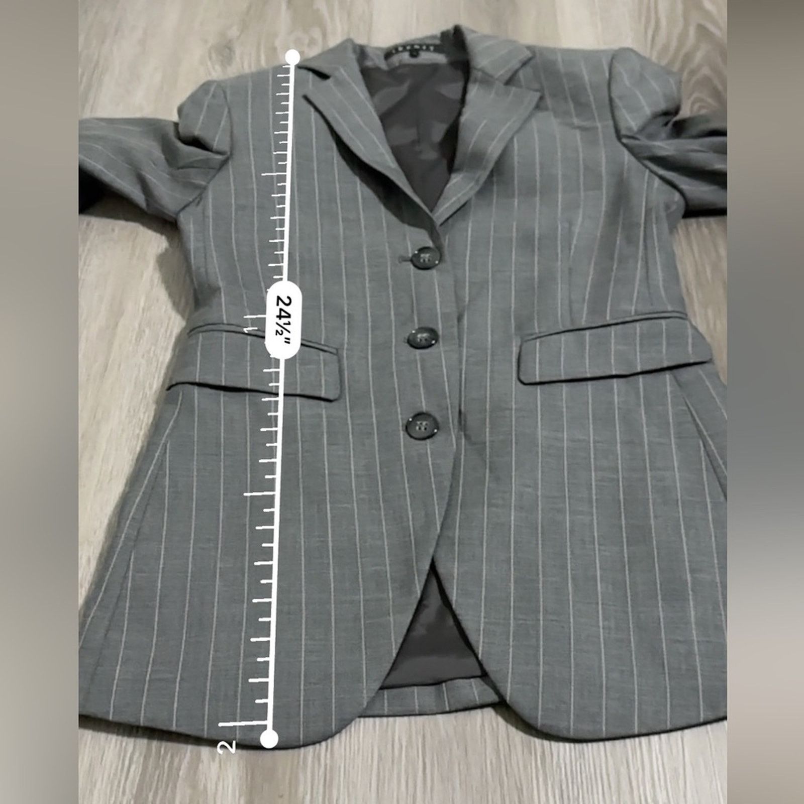 Theory Theory Gray & White Virgin Wool Pinstripe Blazer Sz 0 Size XS / US 0-2 / IT 36-38 - 10 Thumbnail