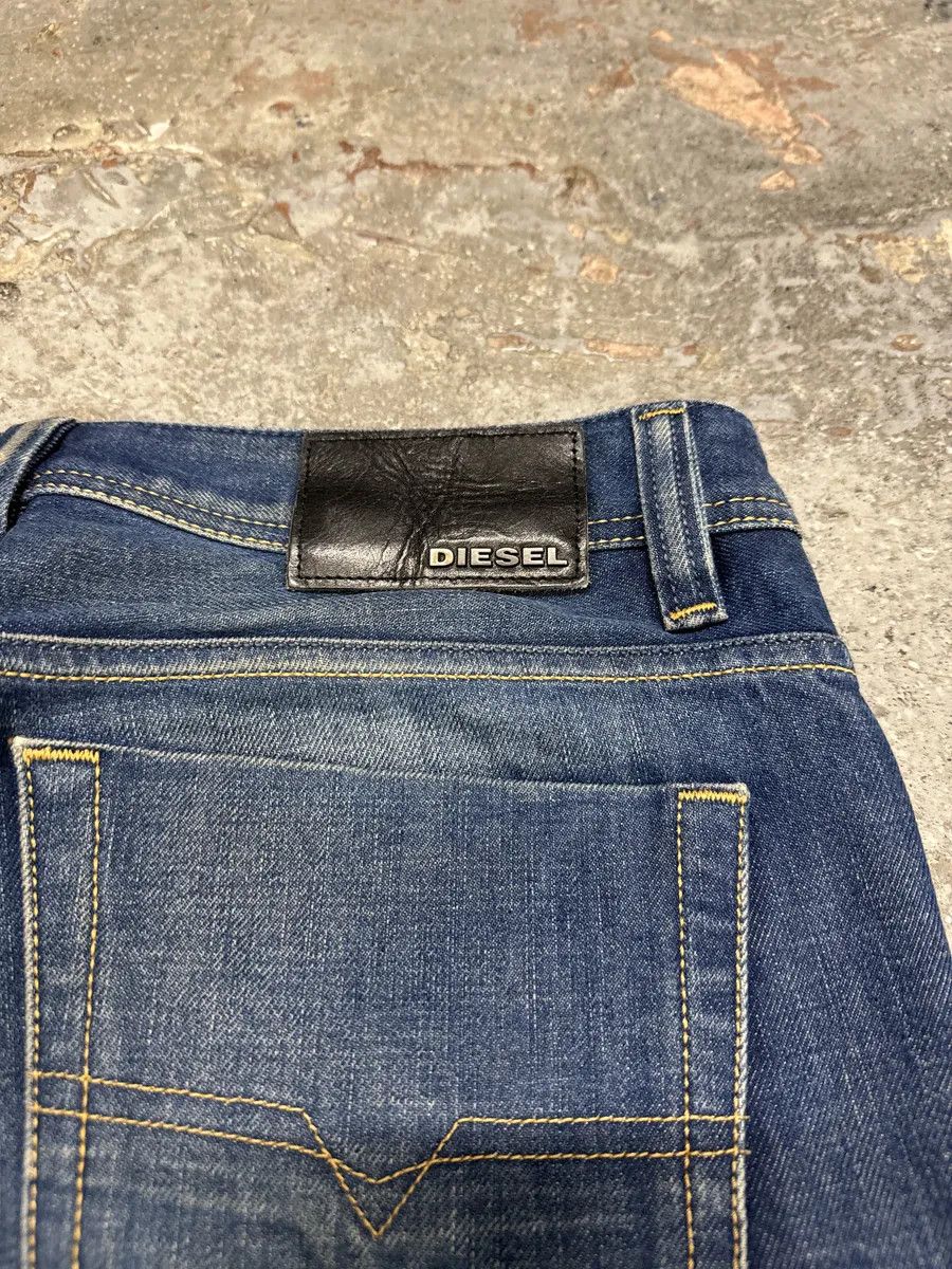 Diesel 2000s Diesel Blue Faded Denim Jeans Size US 34 / EU 50 - 6 Thumbnail