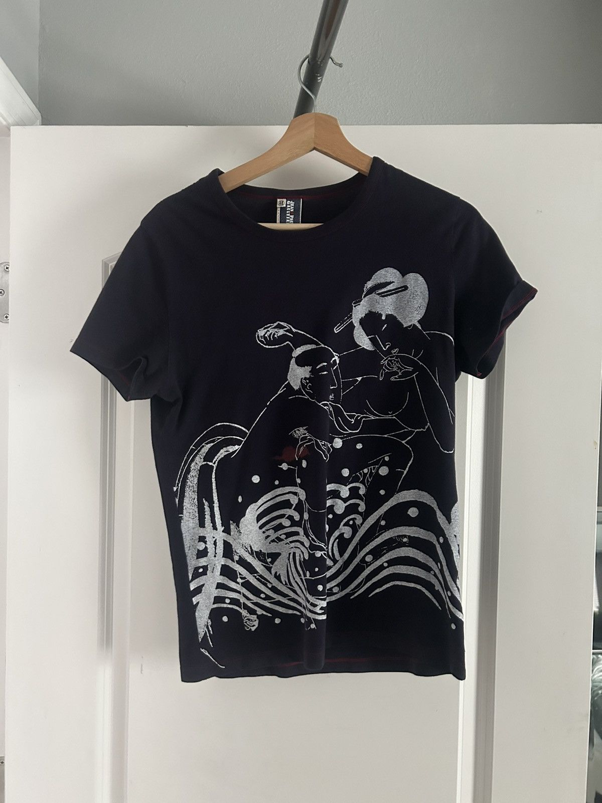 Jean Paul Gaultier jean Paul gaultier erotic Japanese tee shirt Size US S / EU 44-46 / 1 - 1 Thumbnail