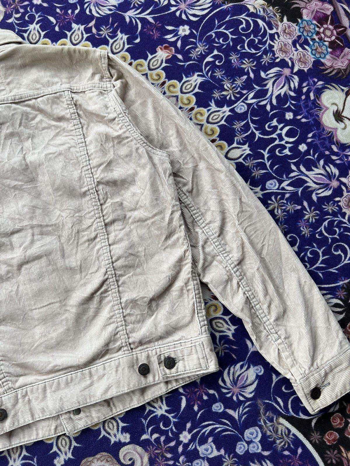 Japanese Brand (S) Urban Research Japanese Brand Corduroi Trucker Jacket Size US S / EU 44-46 / 1 - 11 Thumbnail