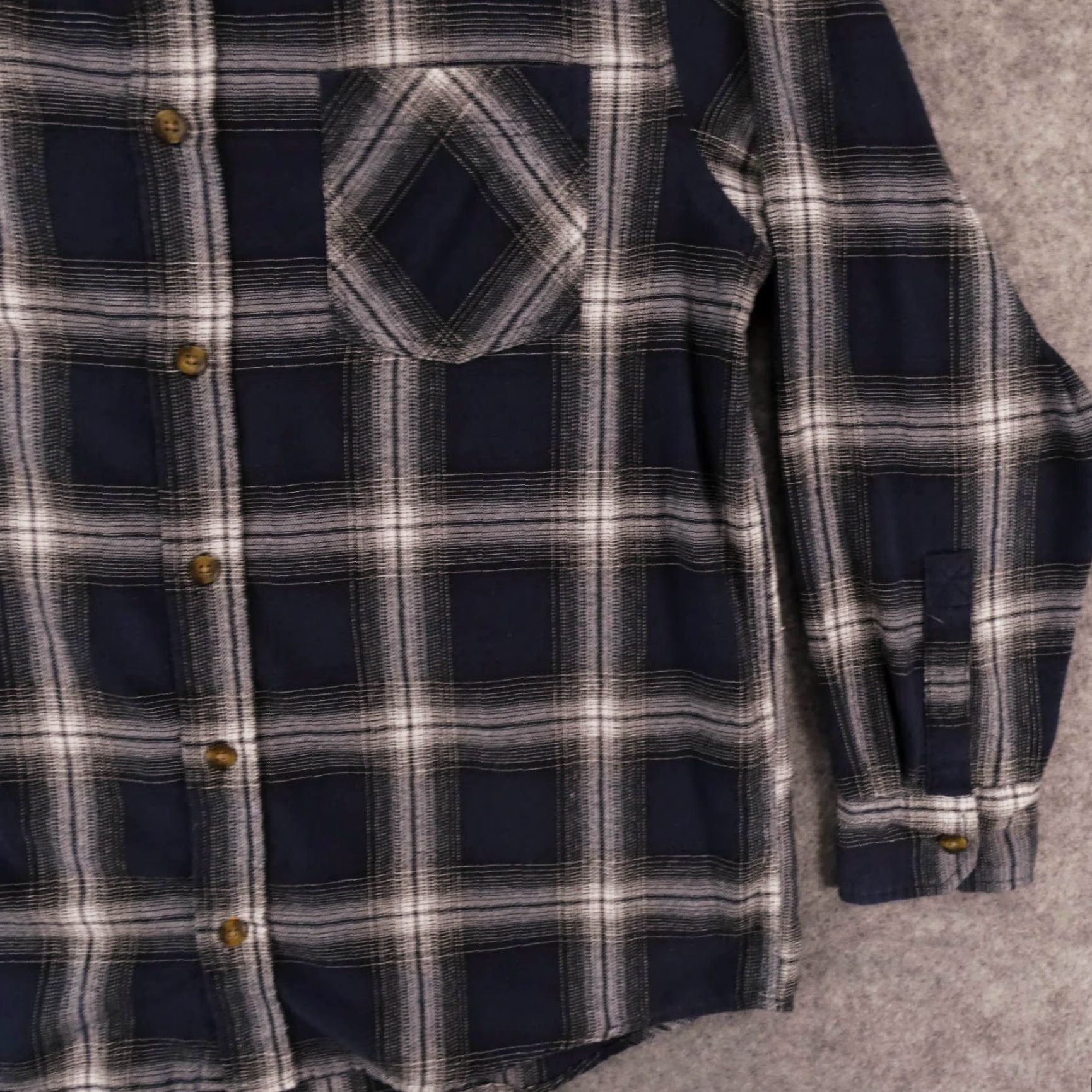Vintage Field & Stream Shirt Mens Large Long Sleeve Button Up Navy Plaid Size US L / EU 52-54 / 3 - 5 Thumbnail