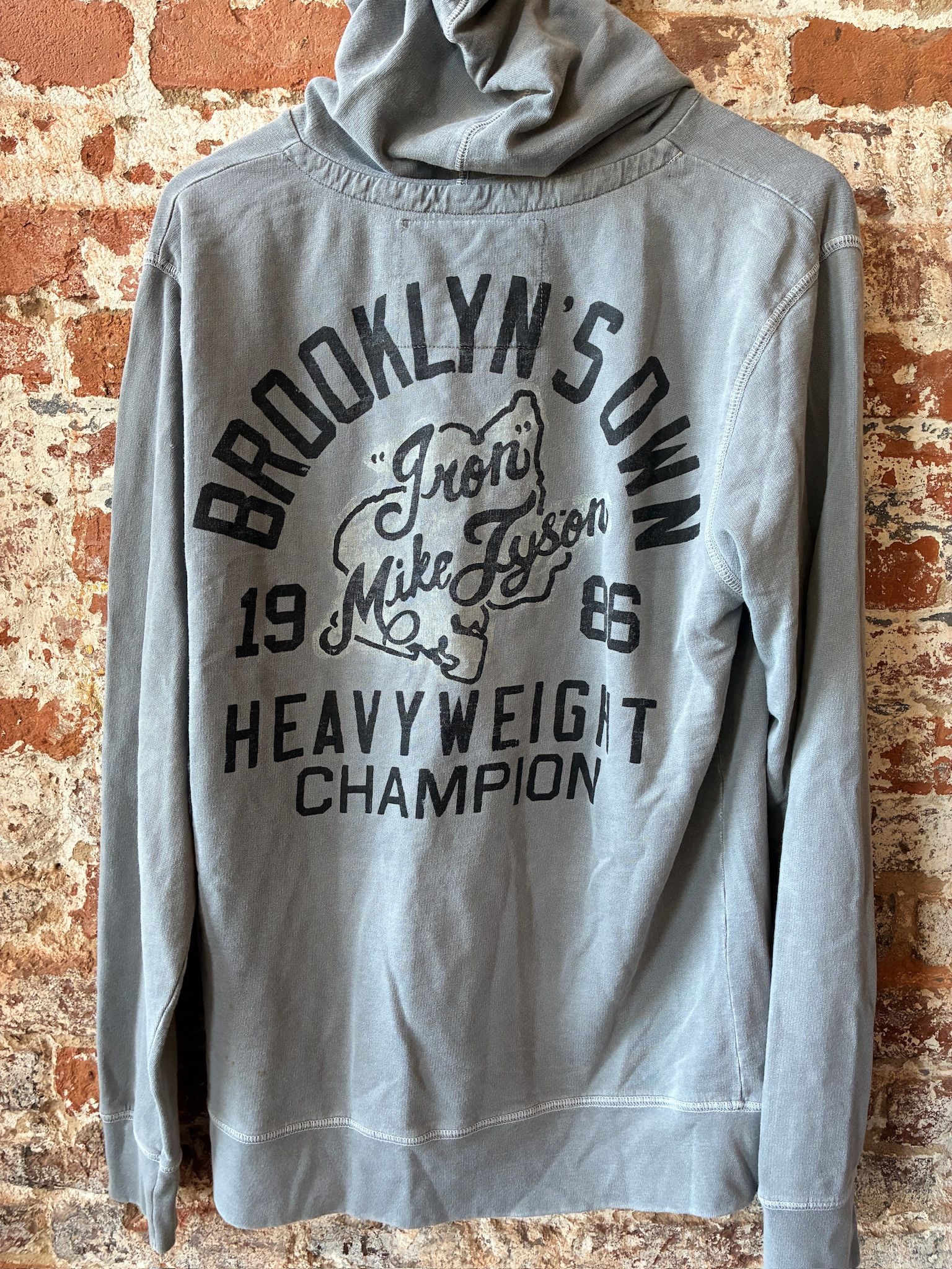 Roots Of Flight Roots of Fight Mike Tyson Brooklyn 1986 Gray Hoodie L Rare Size US L / EU 52-54 / 3 - 2 Thumbnail