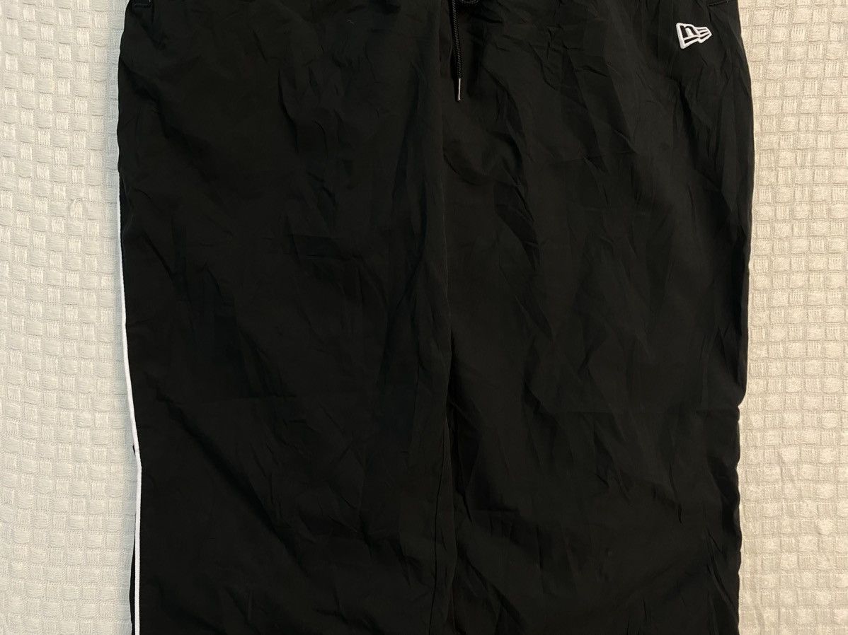 New Era NEW ERA BAGGY NYLON TRACK PANTS Y2K Size US 30 / EU 46 - 5 Thumbnail