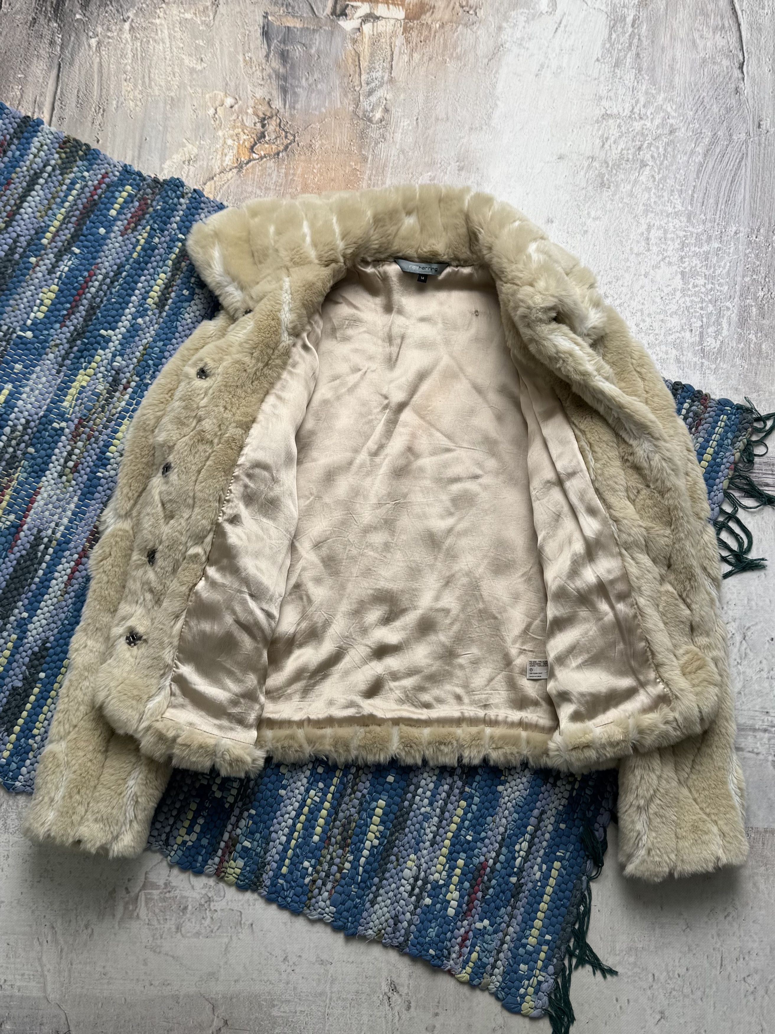 Vintage Vintage Beige Faux Fur Jacket Soft Plush Coat Winter Short Size M / US 6-8 / IT 42-44 - 4 Thumbnail