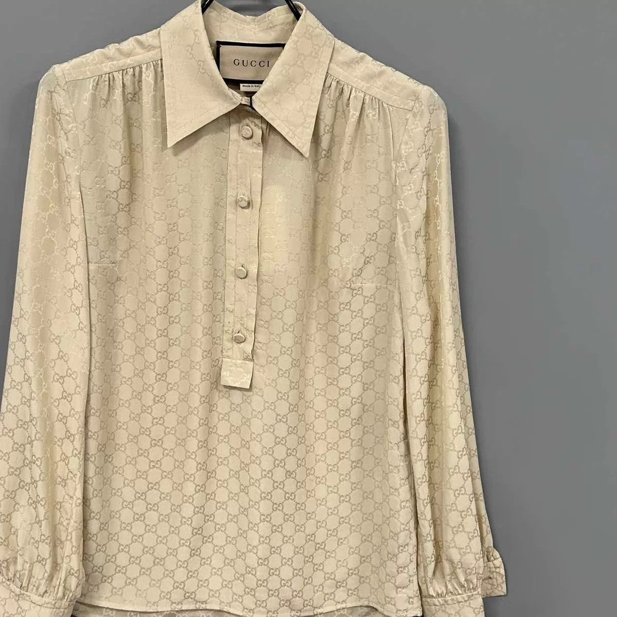 Gucci GUCCI Women's Silk GG Monogram All-Over Print Shirt Size XS / US 0-2 / IT 36-38 - 2 Thumbnail