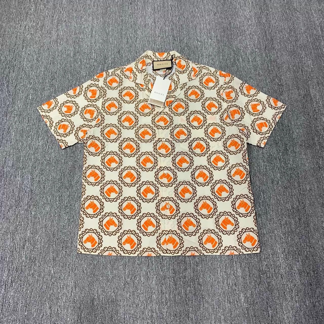 Gucci Gucci Pony Print Short Sleeve Shirt 48 NWT Size US M / EU 48-50 / 2 - 1 Thumbnail