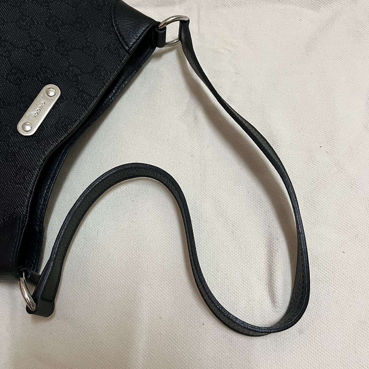 Gucci Authentic Vintage Gucci GG Monogram Black Shoulder Bag Size ONE SIZE - 4 Thumbnail
