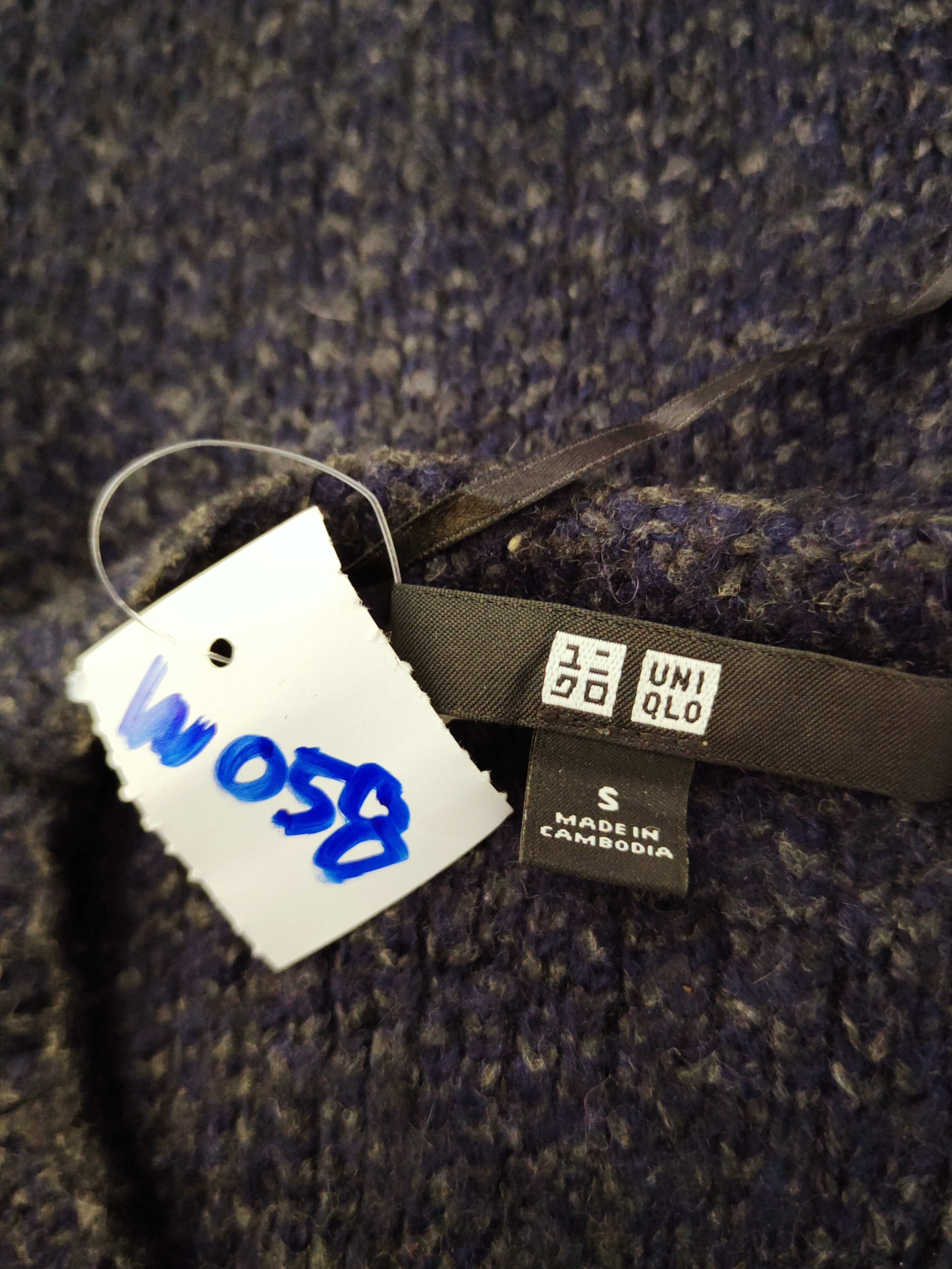 Japanese Brand Uniqlo Blue Black vintage Knitwear Cardigan #W058 Size S / US 4 / IT 40 - 12 Thumbnail