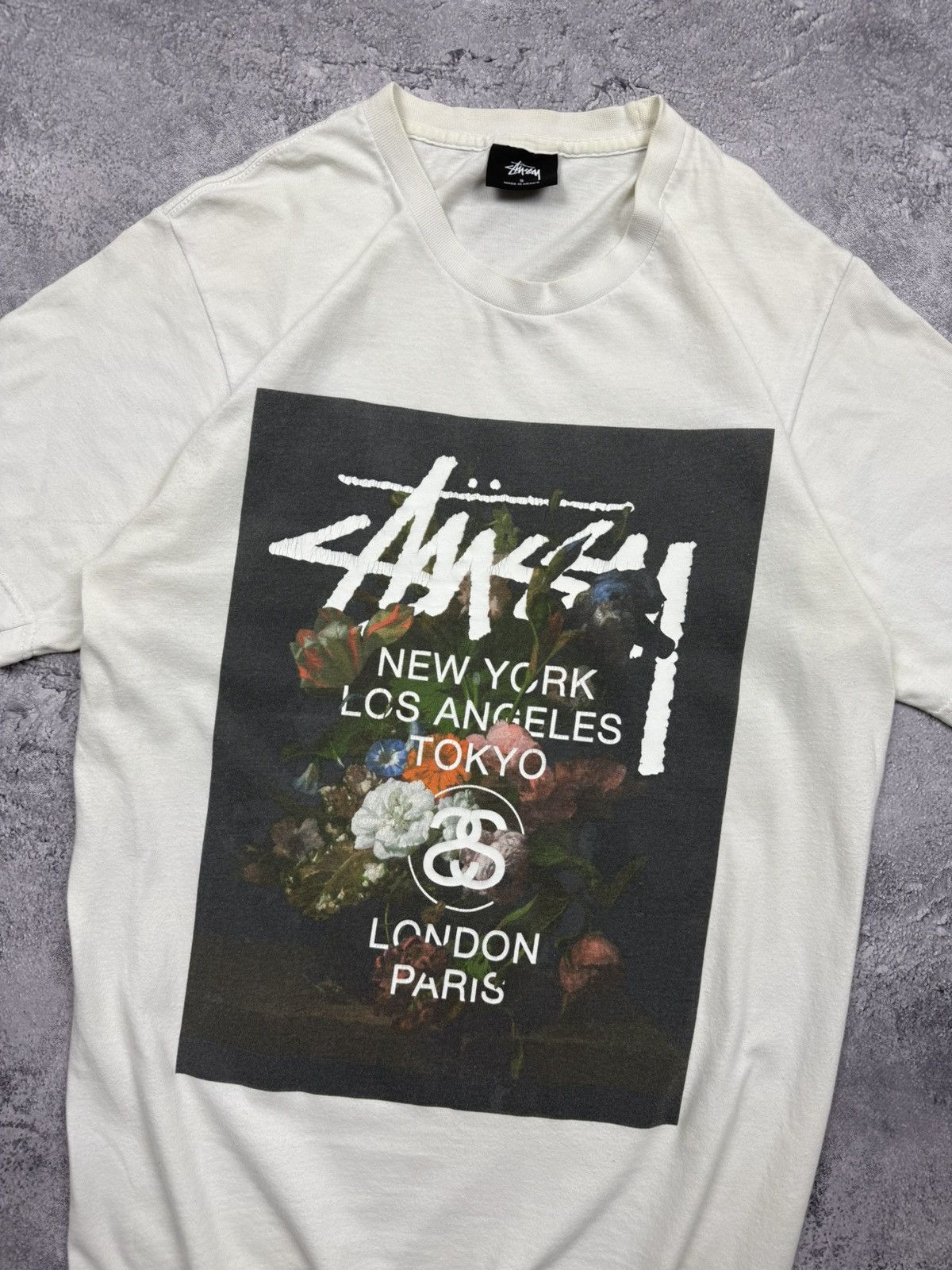 Stussy Stussy World Tour Flowers Big Logo Y2K T-Shirt Rare Size US S / EU 44-46 / 1 - 7 Thumbnail